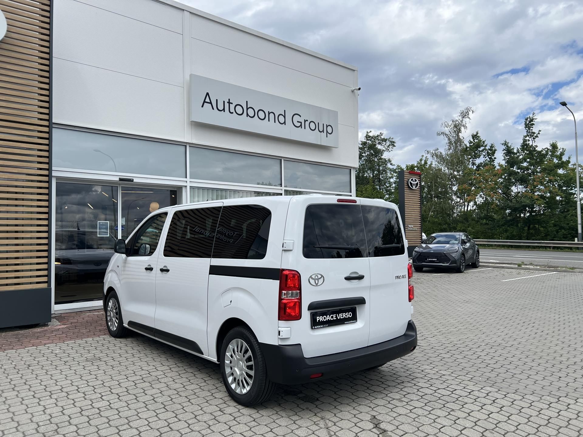 Toyota Proace Verso, 2.2D 150HP 6MT Combi 8S - fotka 4