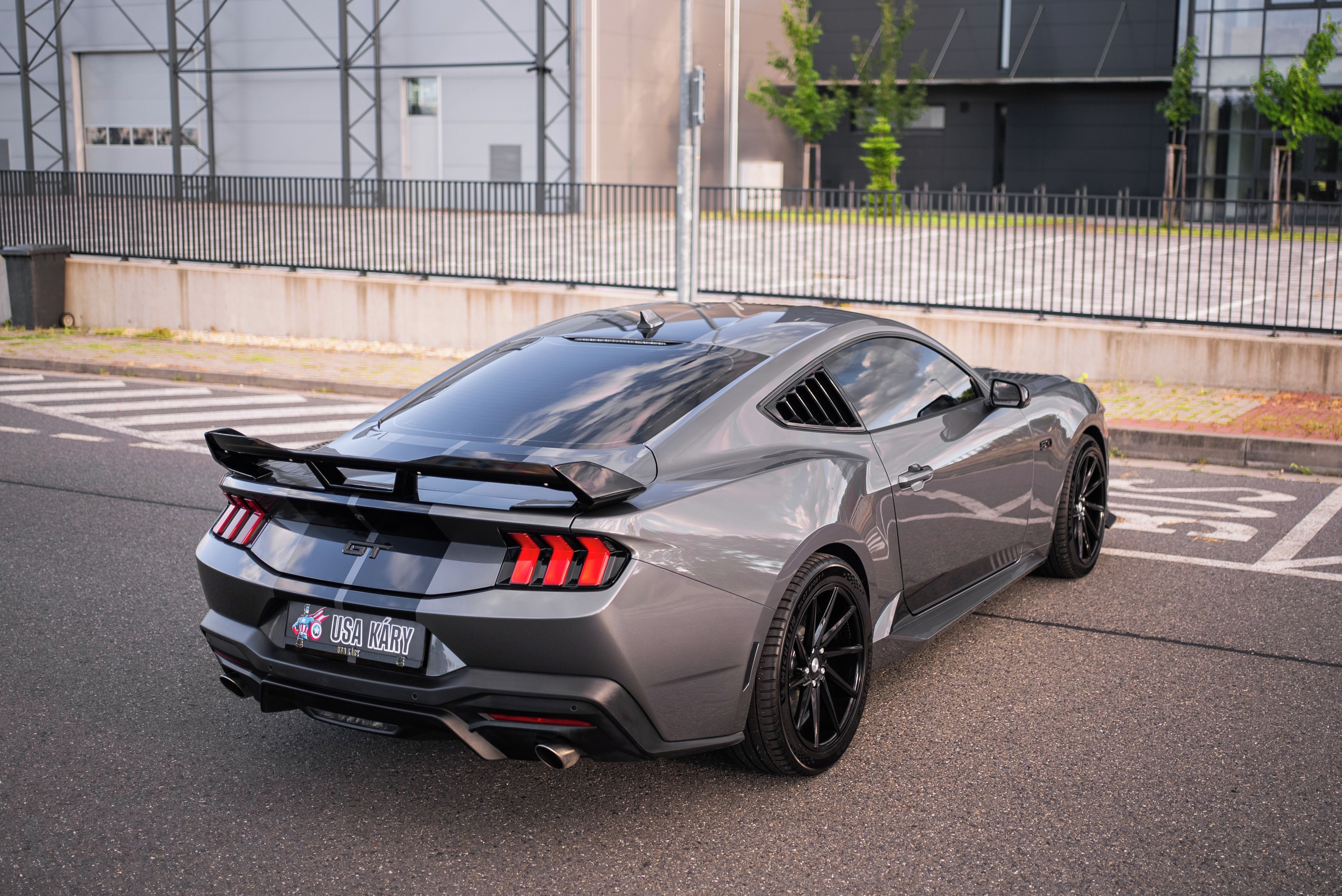 Ford Mustang, GT 5.0 V8 DPH - fotka 5