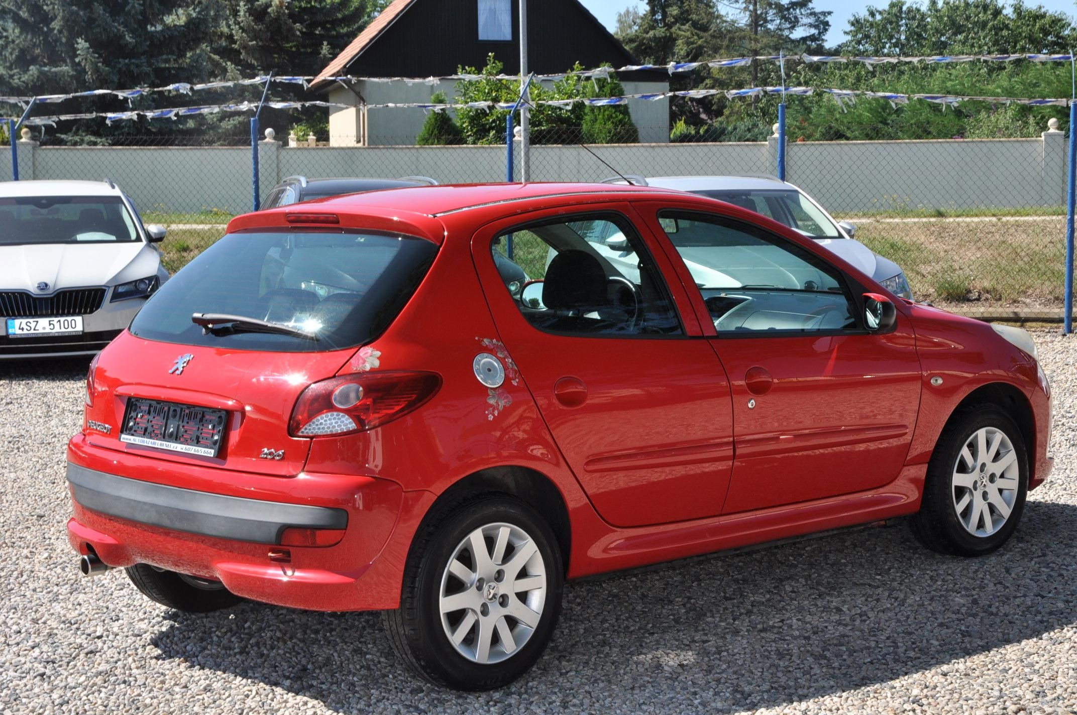 Peugeot 206, 1.4i 55kW 5dv. - fotka 3