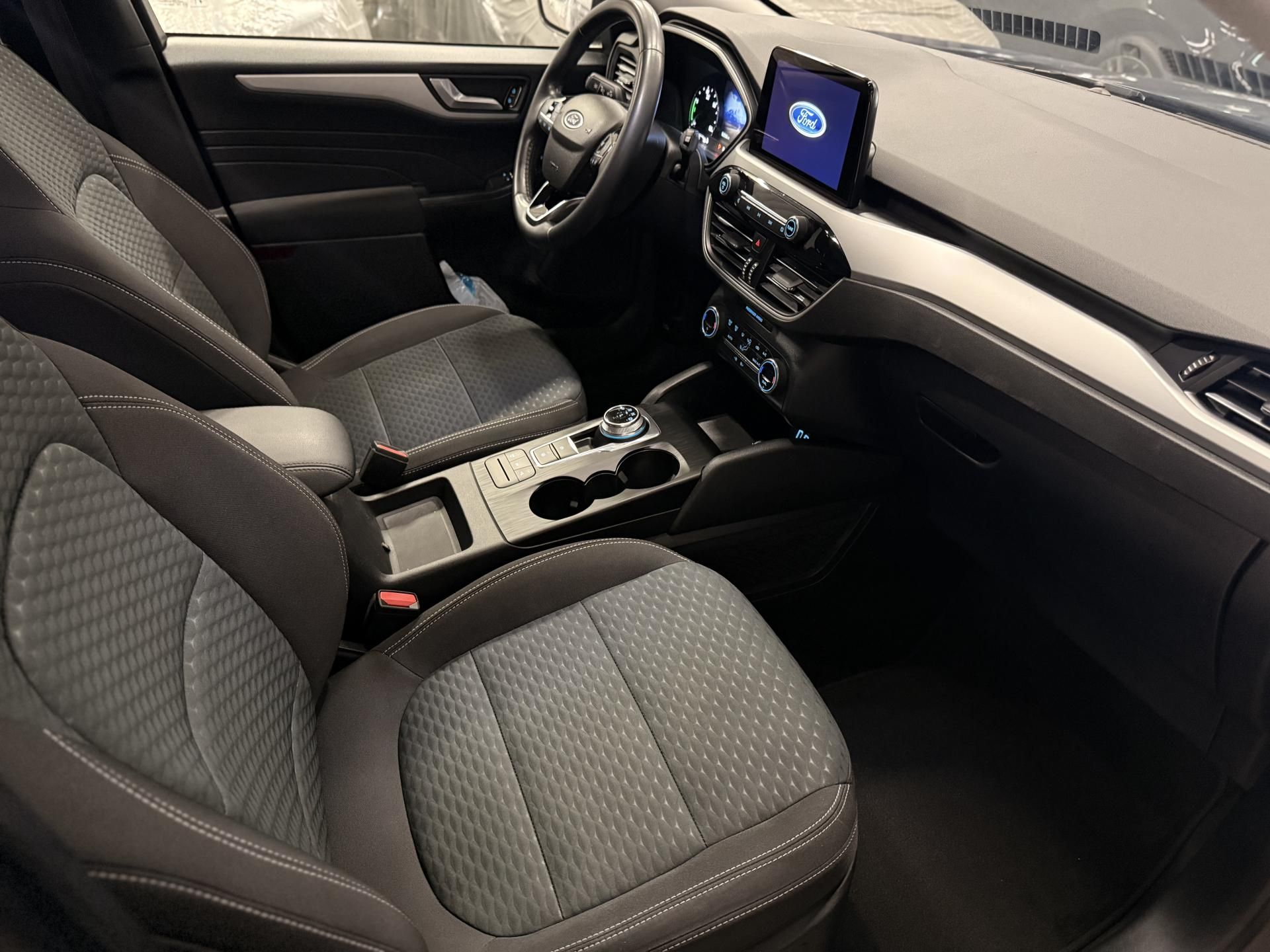 Ford Kuga, 2.5 plev ,50km dojezd - fotka 4