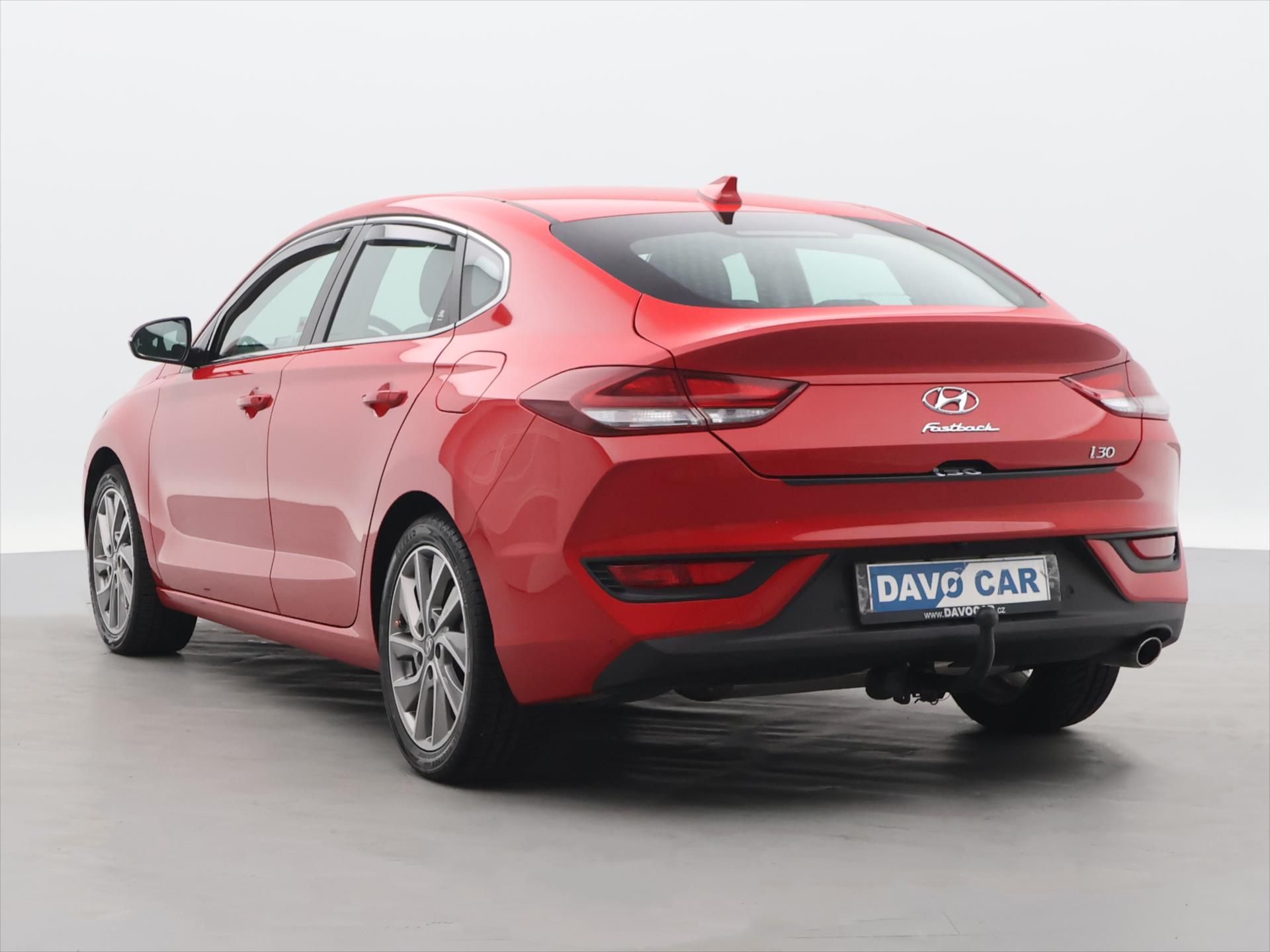 Hyundai i30, 1,4 T-GDI 103 kW Style Fastbac - fotka 5