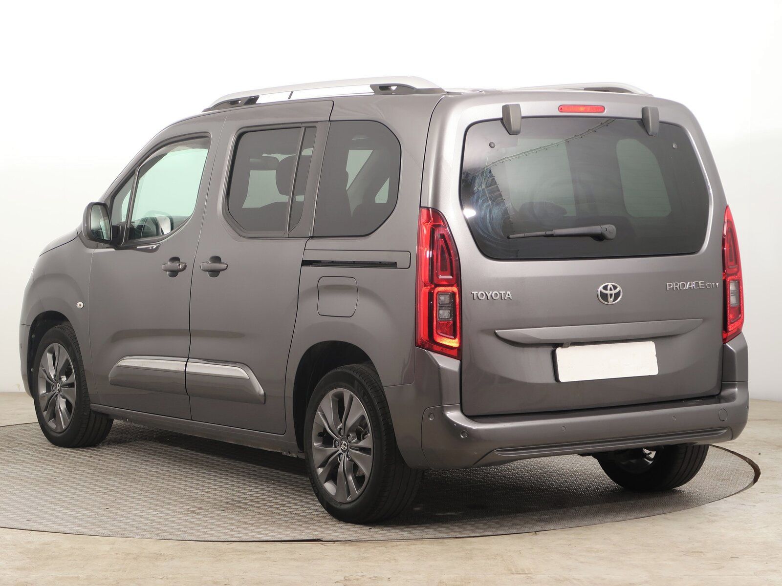 Toyota Proace City Verso, 1.5 D-4D, Family, 5Míst, Klima - fotka 3