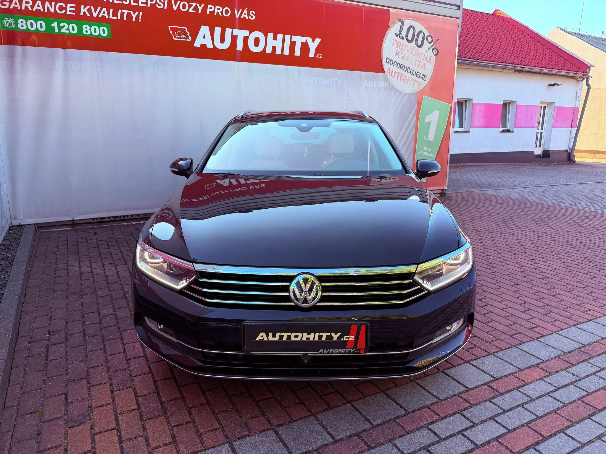 Volkswagen Passat, 2.0 TSi DSG Highline, ACC - fotka 2