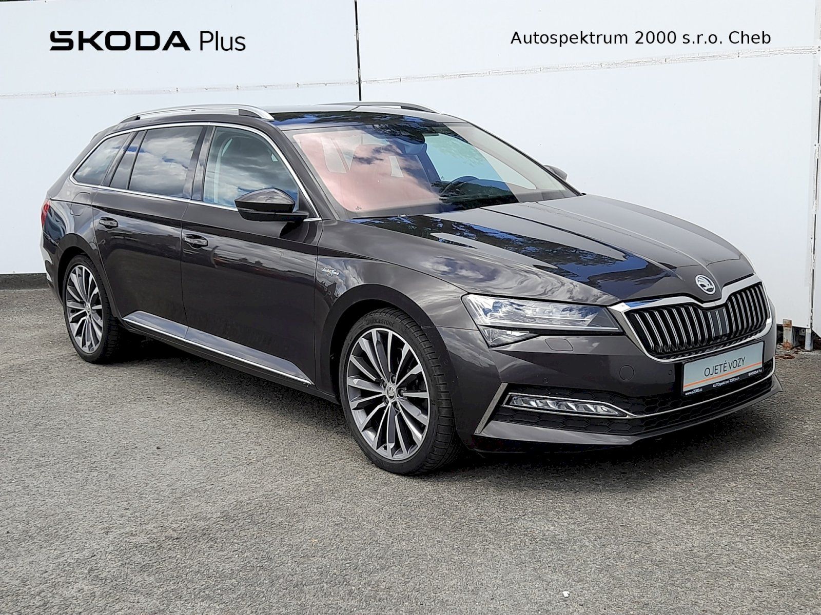 Škoda Superb, Combi L&K 2,0TSI 206 kW 7AP 4x - fotka 6