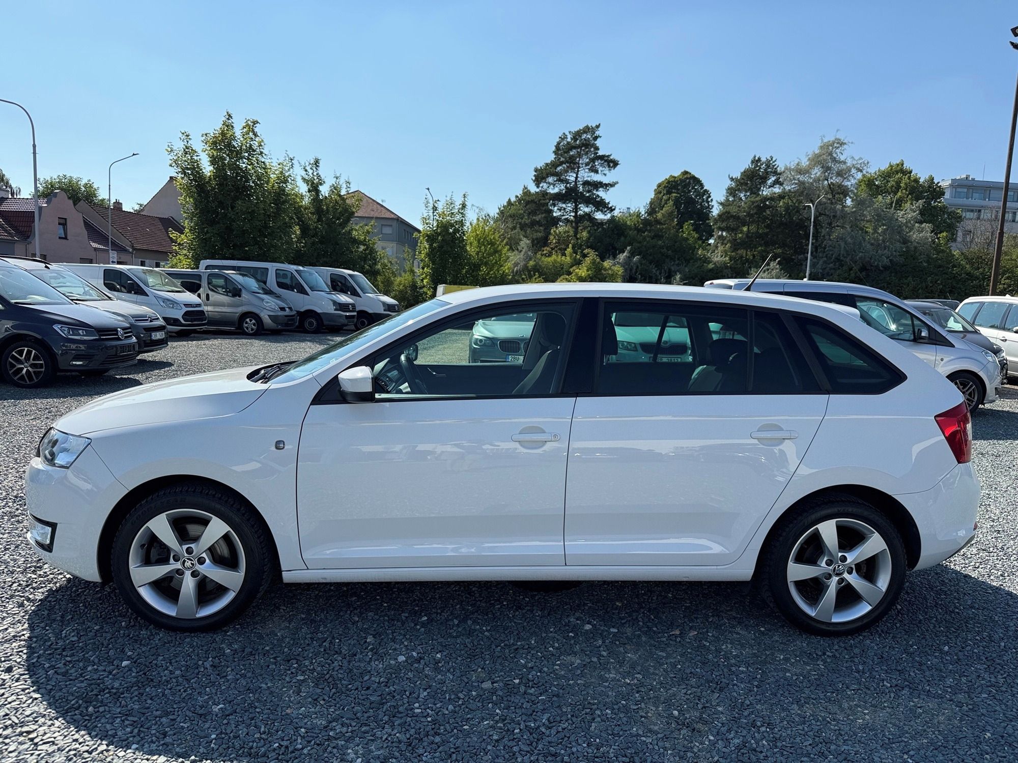 Škoda Rapid, 1.2 TSi 77Kw - fotka 2