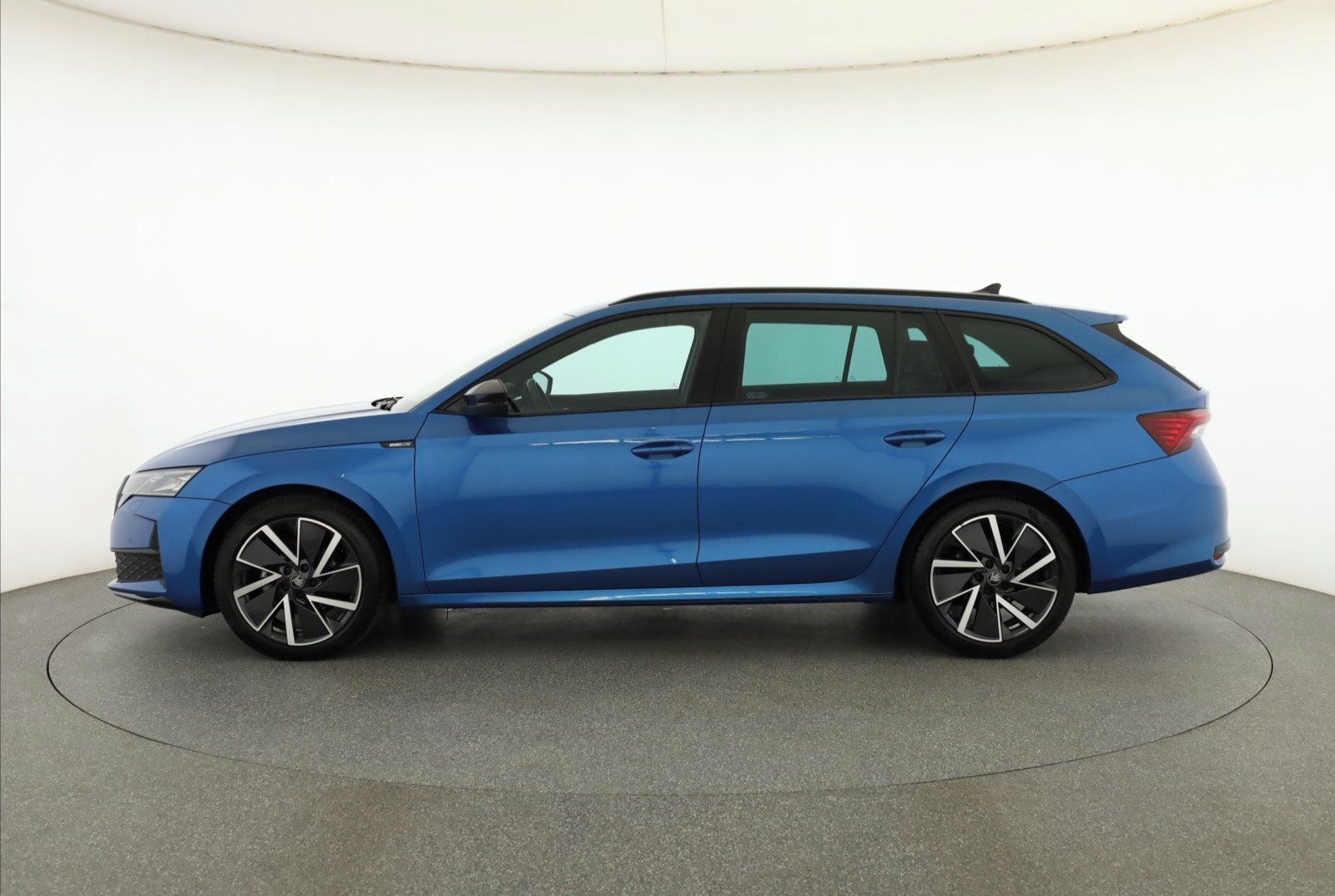 Škoda Octavia, 2.0 TDI, Sportline, Sportline - fotka 3