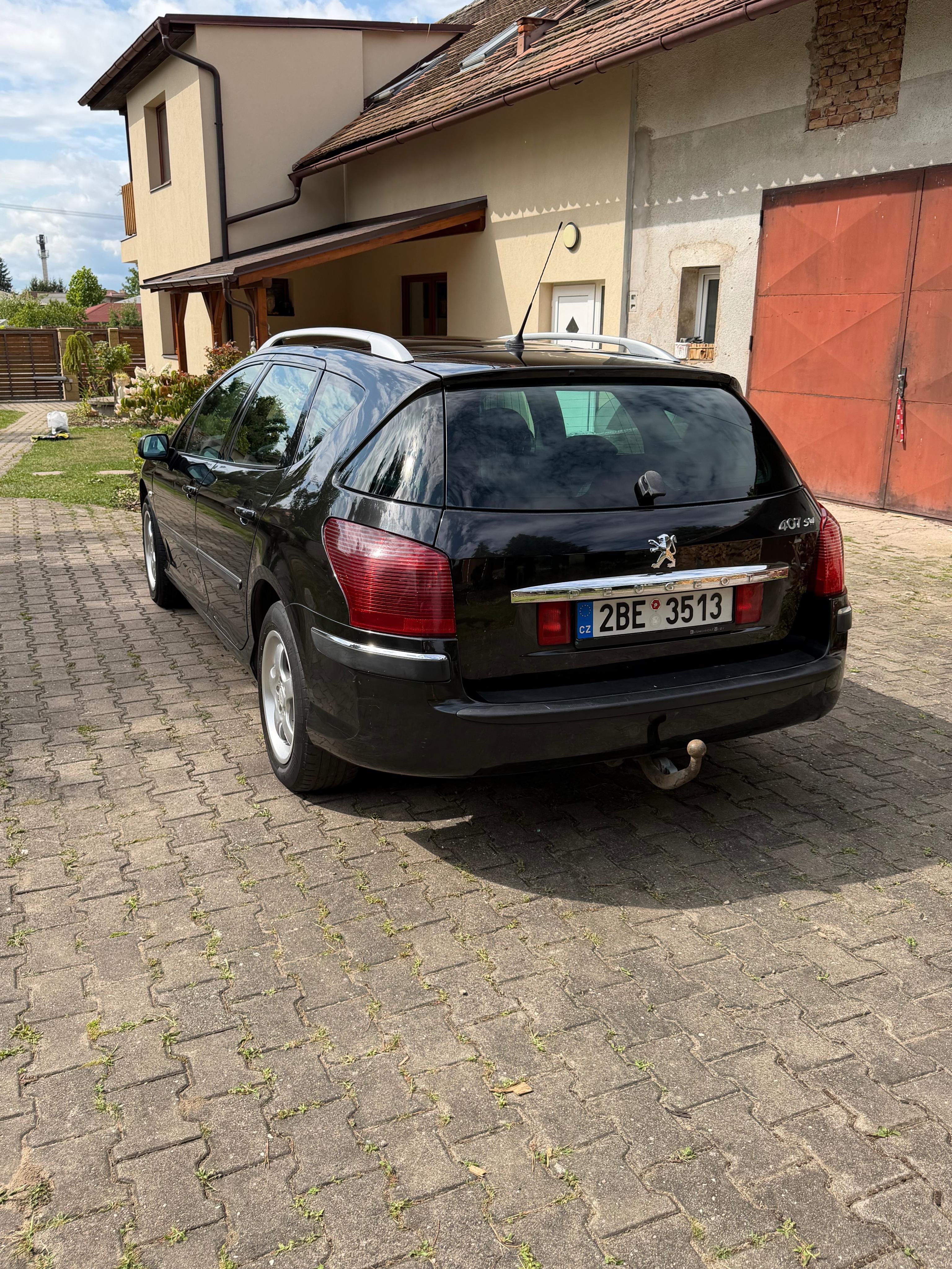 Peugeot 407 - fotka 4