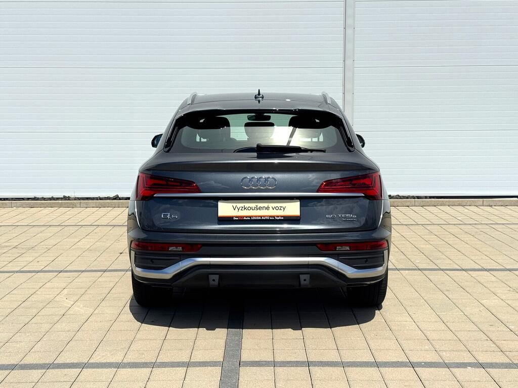 Audi Q5, S-line 2.0 TFSI 195 kW - fotka 6