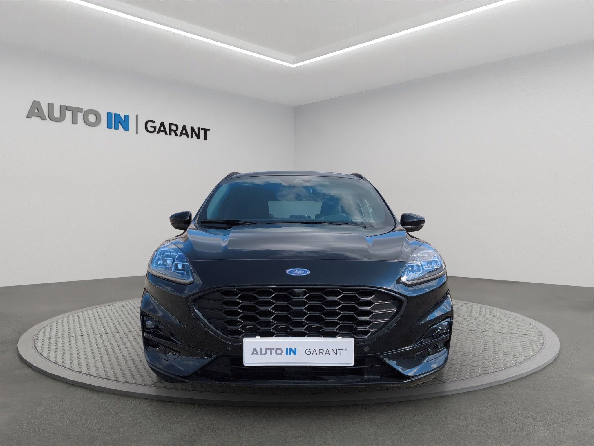 Ford Kuga, ST-Line X 1.5 110kW, ČR, 1. Ma - fotka 2