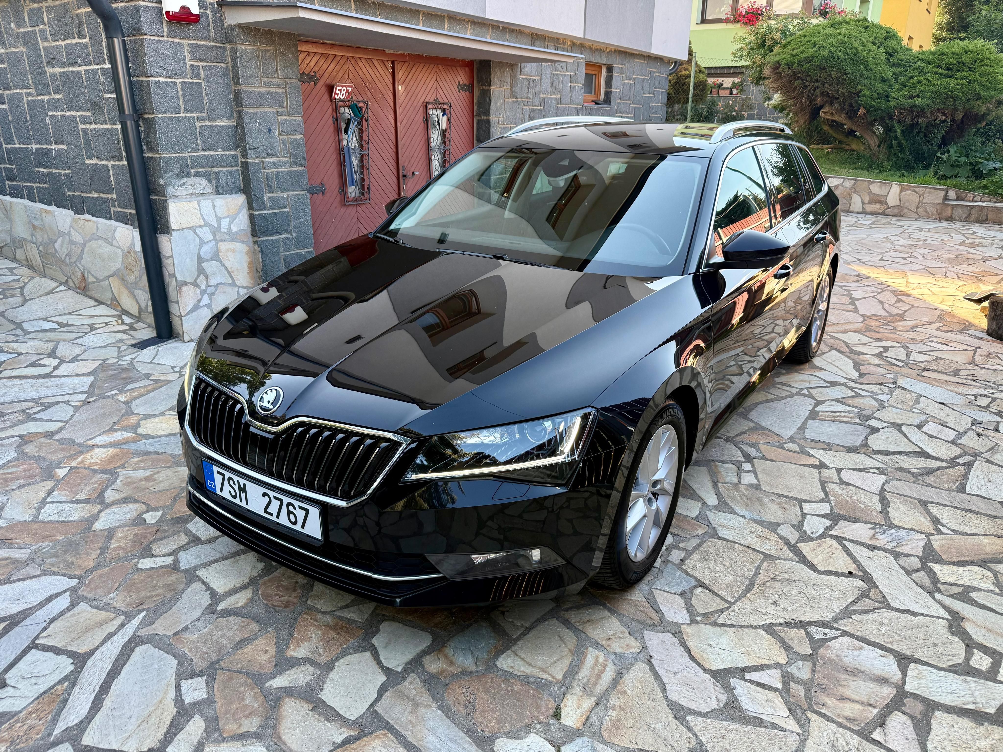 Škoda Superb, 1.5 TSI 110KW DSG STYLE TAŽNÉ