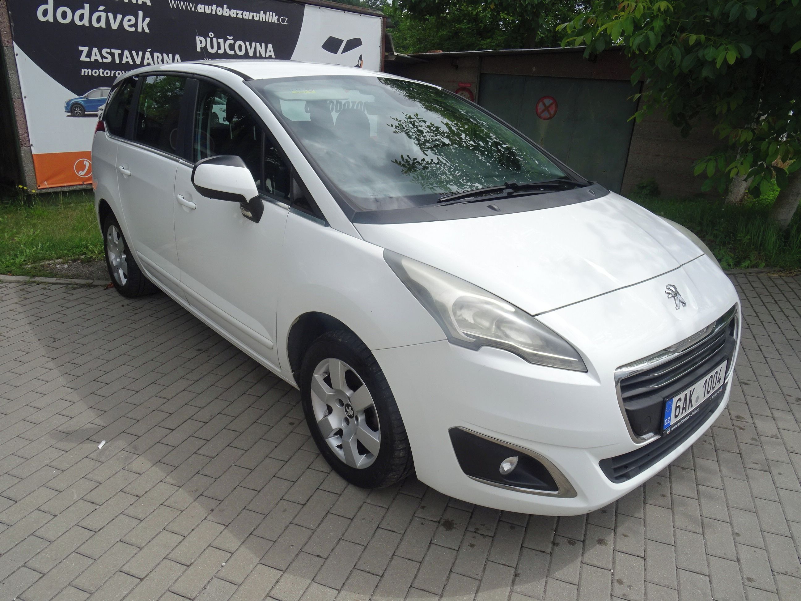 Peugeot 5008, 1.6 HDI, 7 MÍST - fotka 2