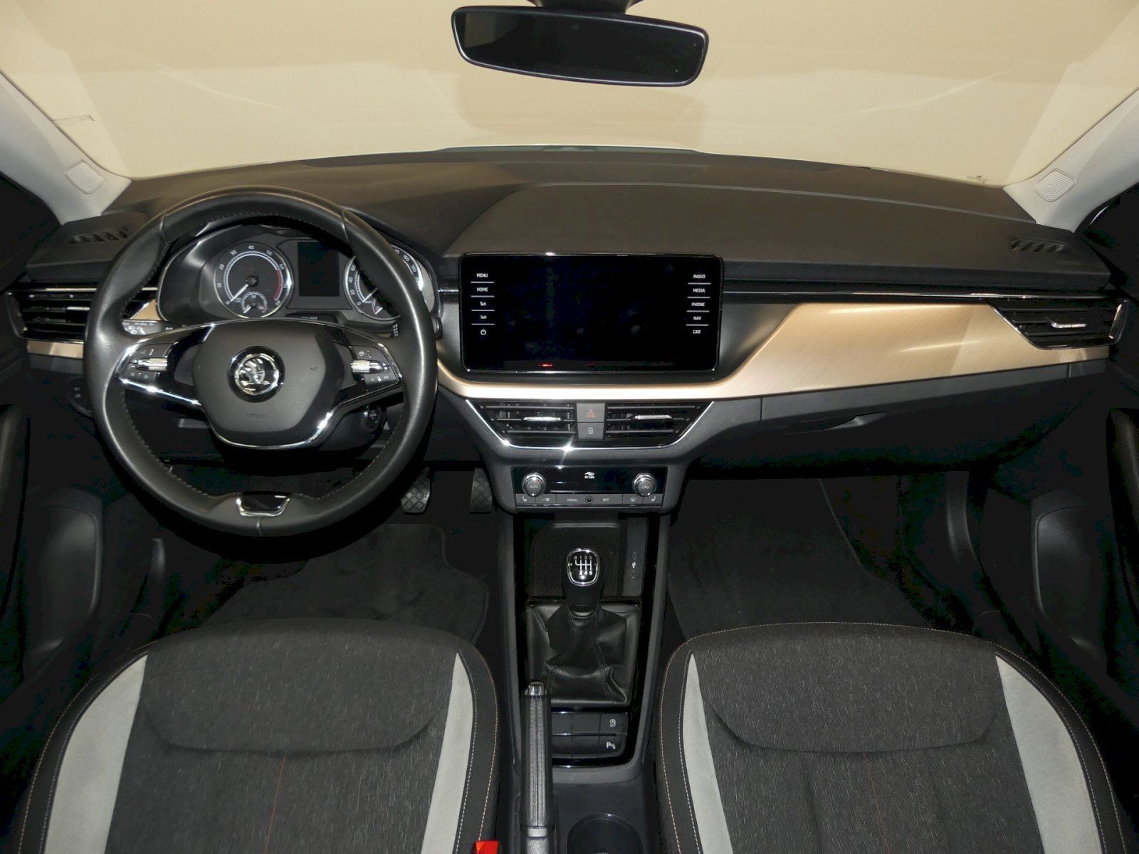 Škoda Scala, Style Plus 1.5 TSI 110kW - fotka 5