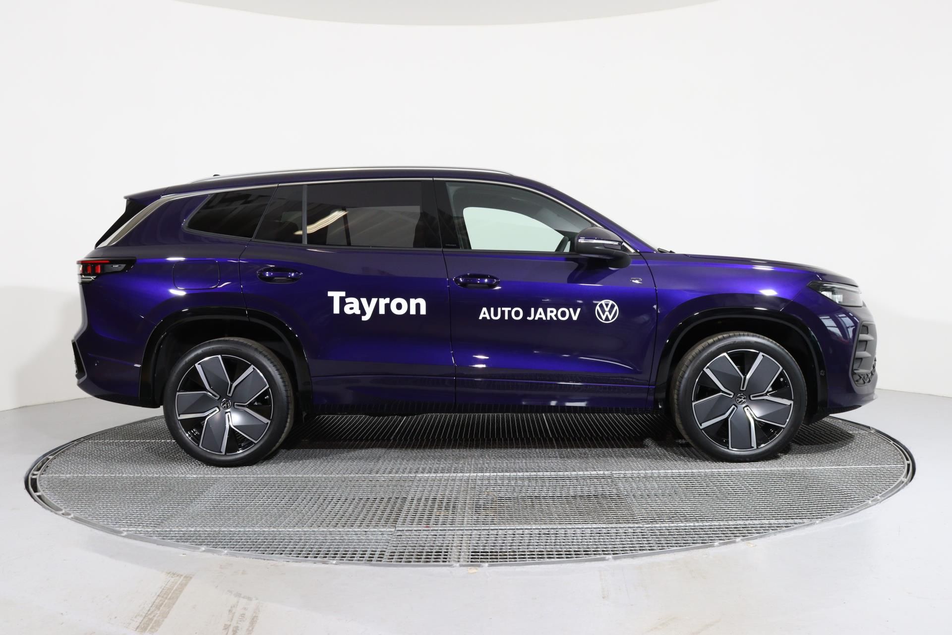 Volkswagen Tayron, R-Line People 2,0 TDI 142 kW 4 - fotka 6