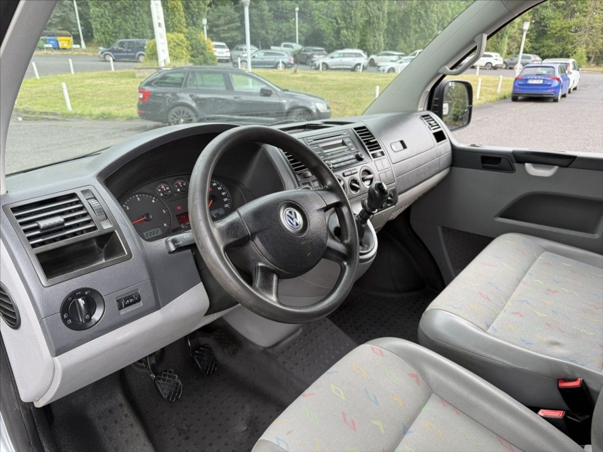 Volkswagen Transporter, 2,5   TDI LONG 9 MÍST TAŽNÉ - fotka 5