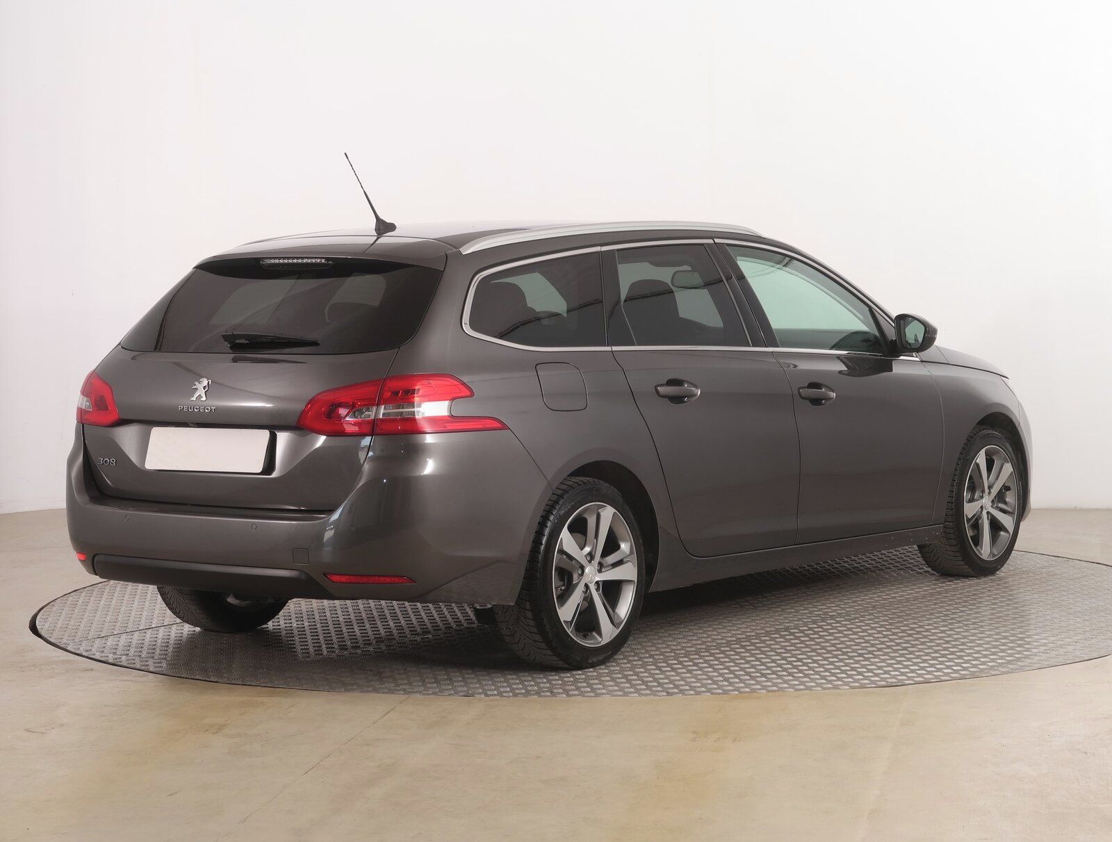 Peugeot 308, 1.5 BlueHDi, Allure - fotka 5