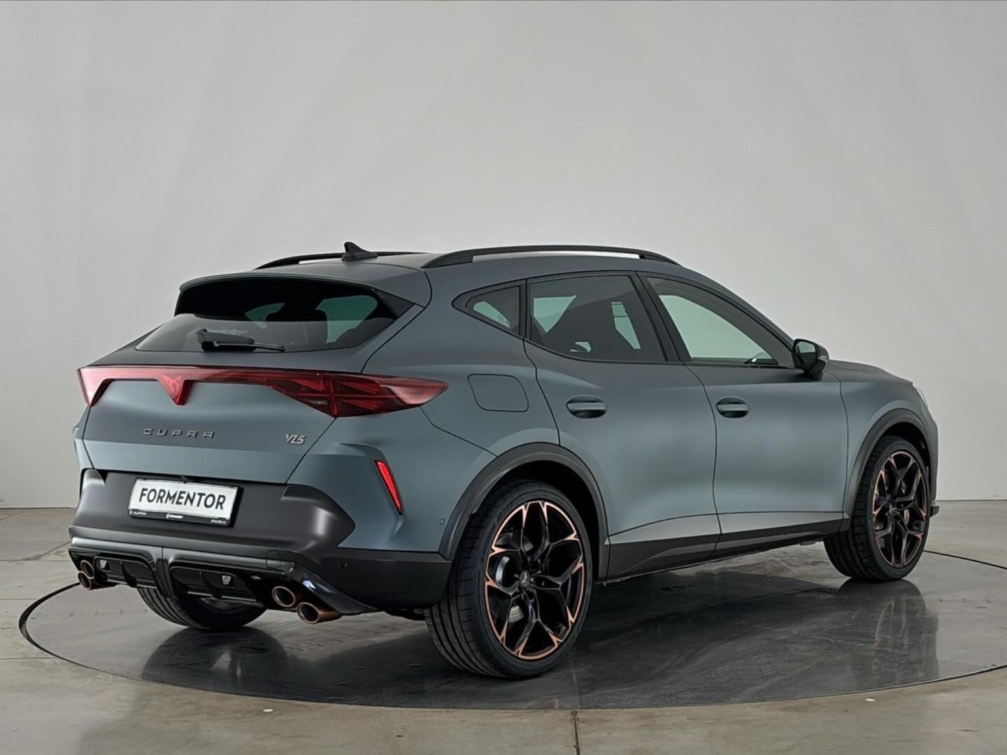 Cupra Formentor, 2.5 TSI / 287 kW VZ5 - fotka 2