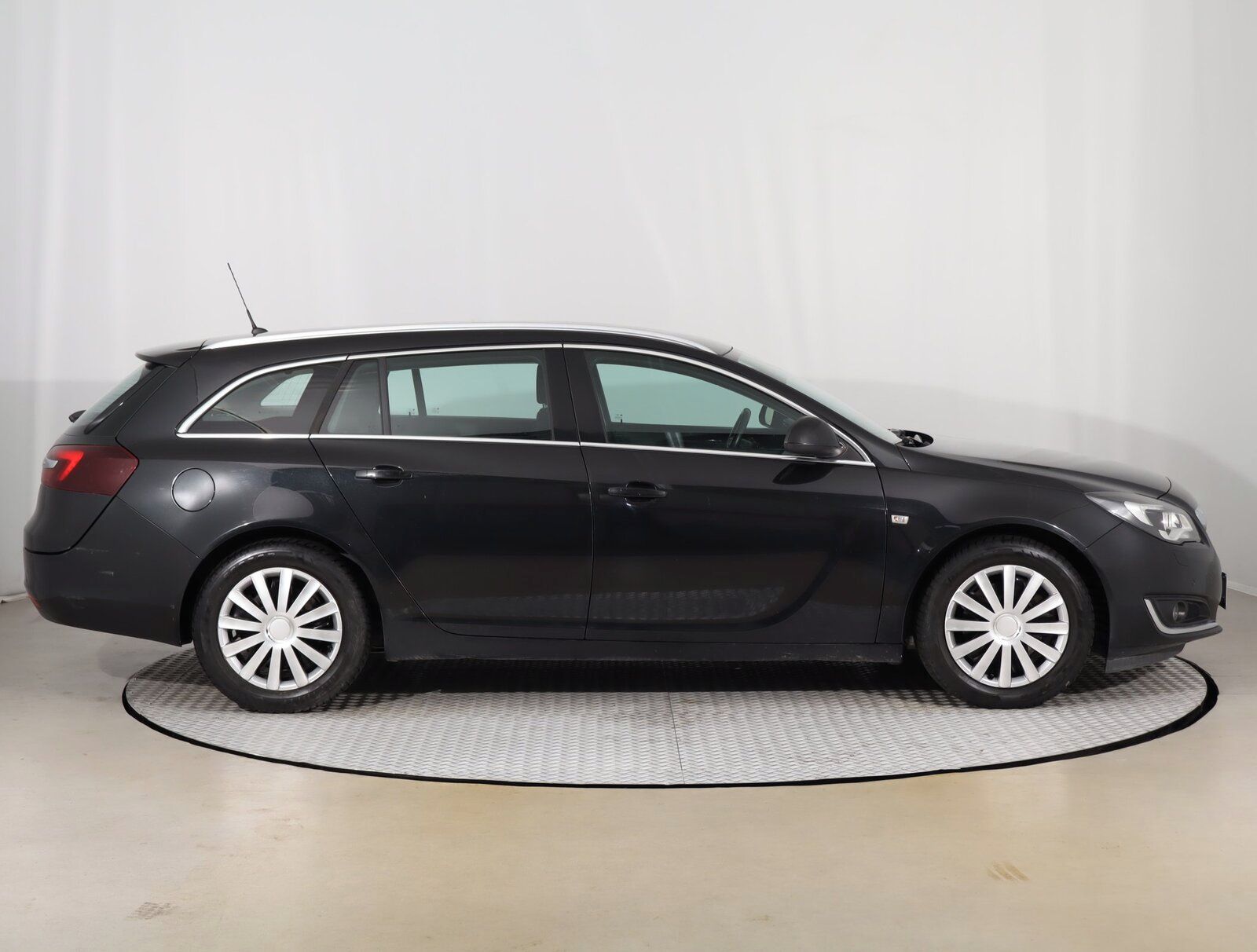 Opel Insignia, 2.0 CDTI, Xenony - fotka 6