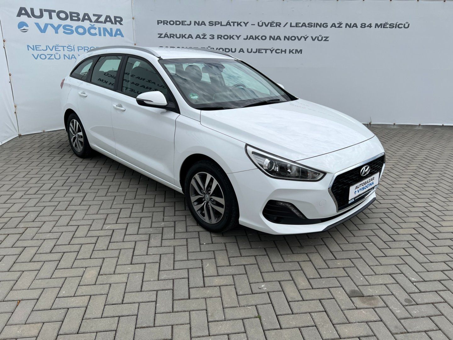 Hyundai i30, Com.1.0T-GDi Comfort ČR+1.maj. - fotka 3