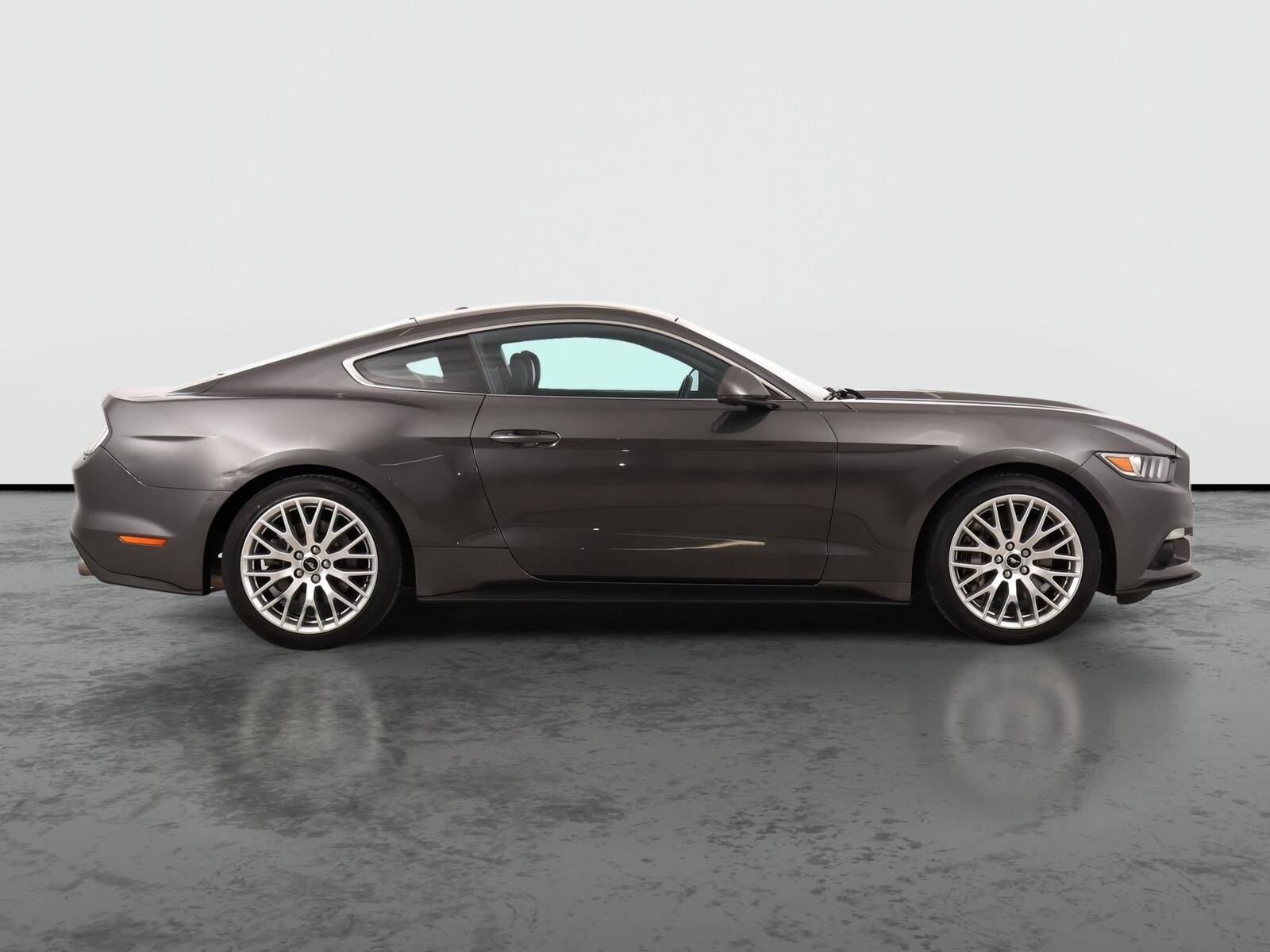 Ford Mustang, 2.3 Ecoboost, Kůže, Navi - fotka 6