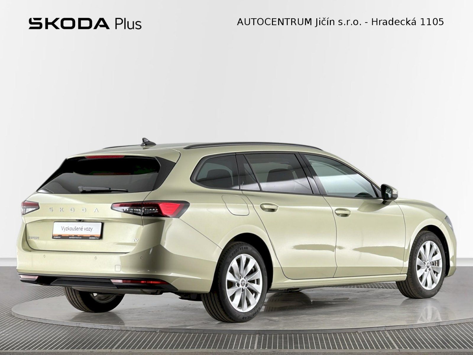 Škoda Superb, Combi iV DSG 1.5TSI 150kW Sele - fotka 2