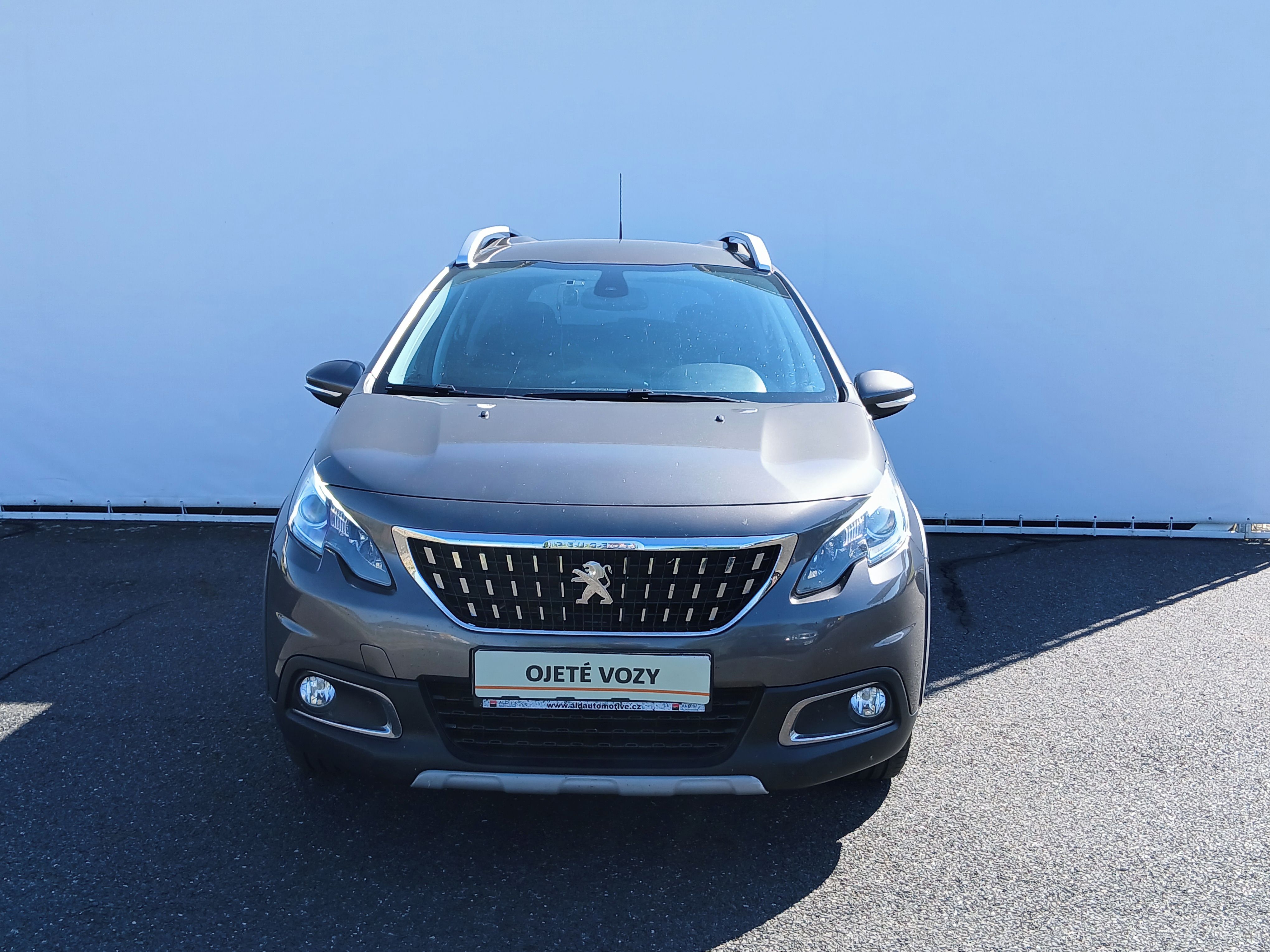 Peugeot 2008, 1.2 Pure tech - fotka 2