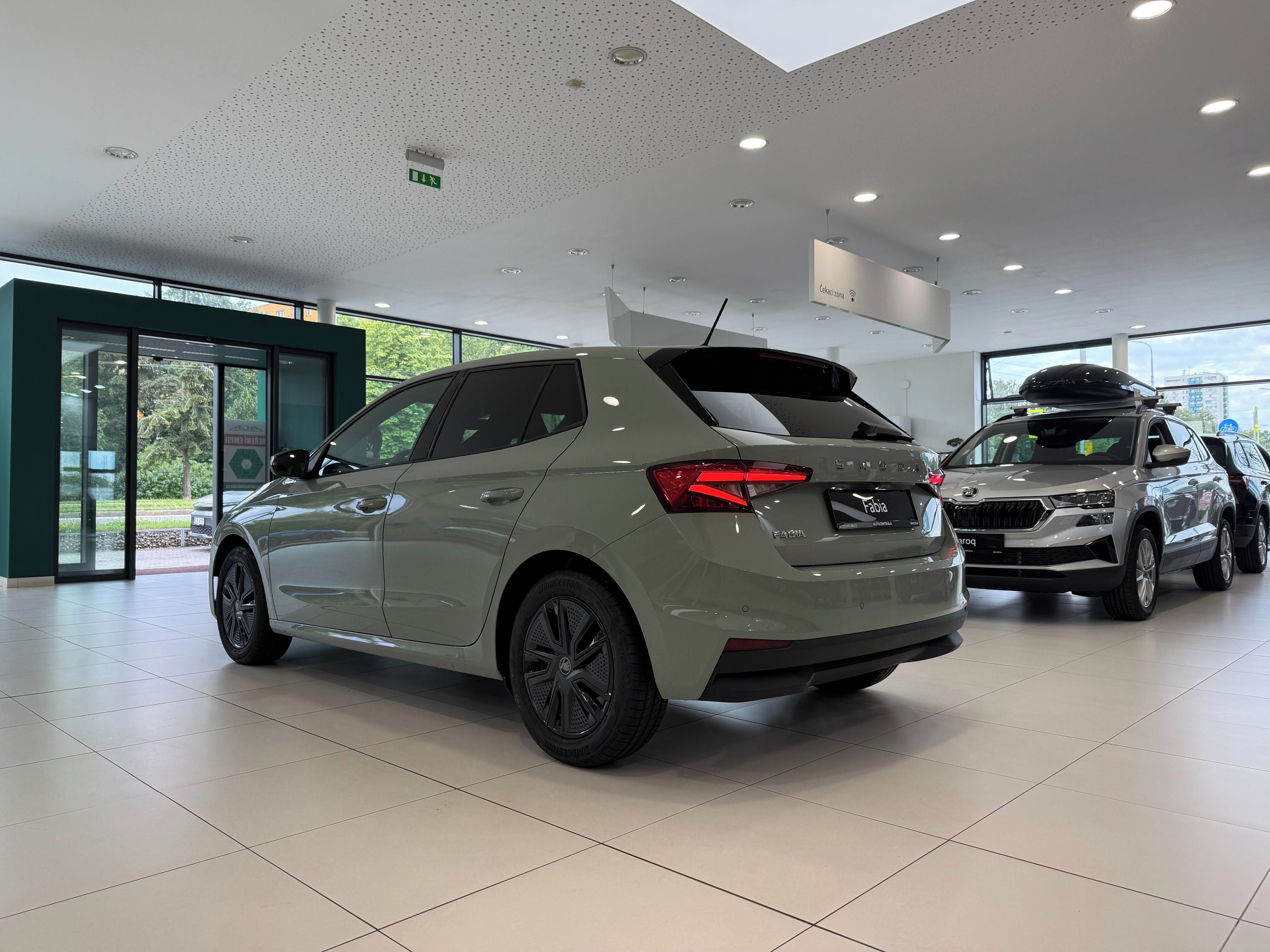 Škoda Fabia, DSG 1,0 TSI / 85 kW Dynamic - fotka 4