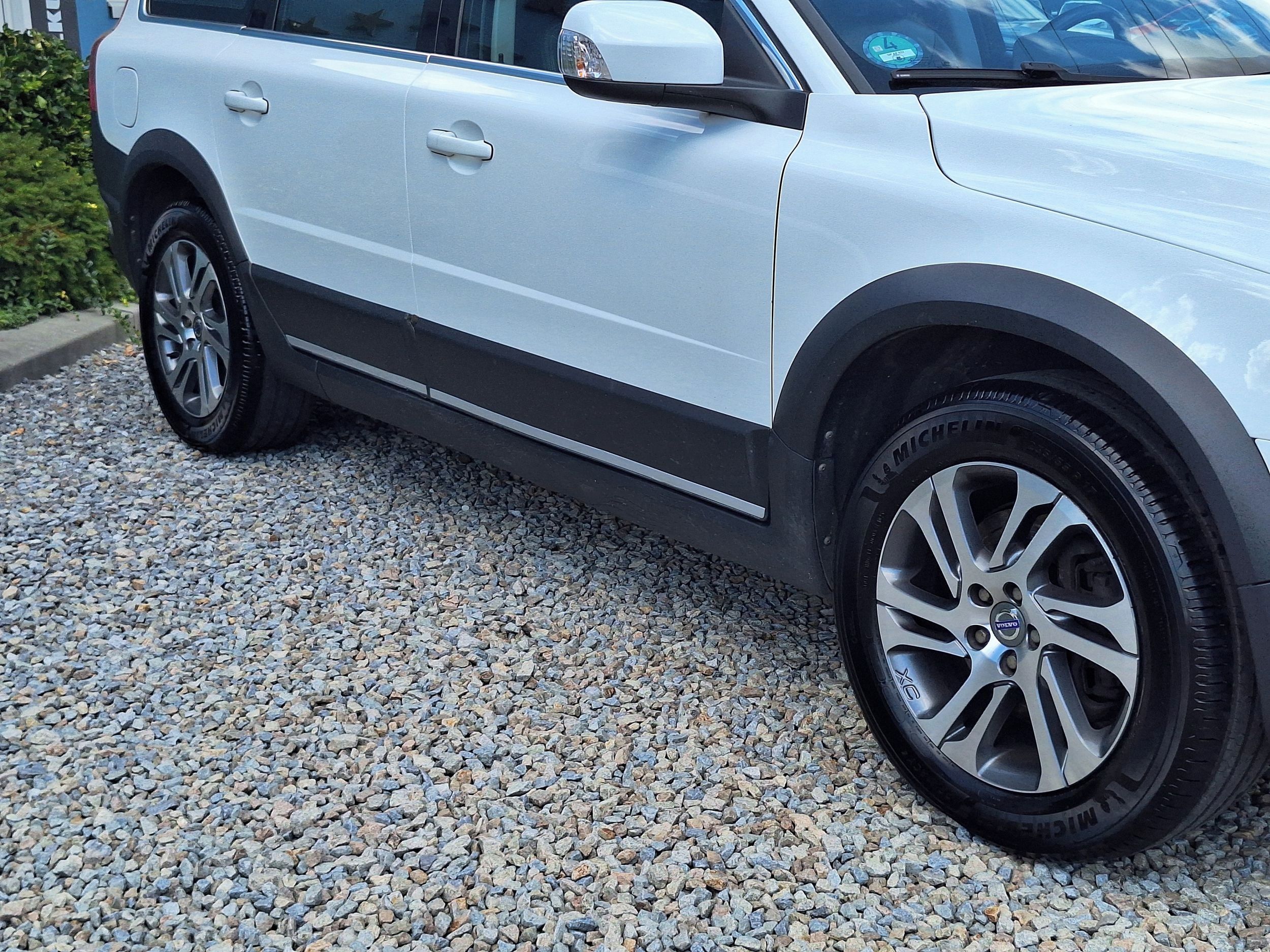 Volvo XC70, D5 AWD MANUÁL - fotka 6