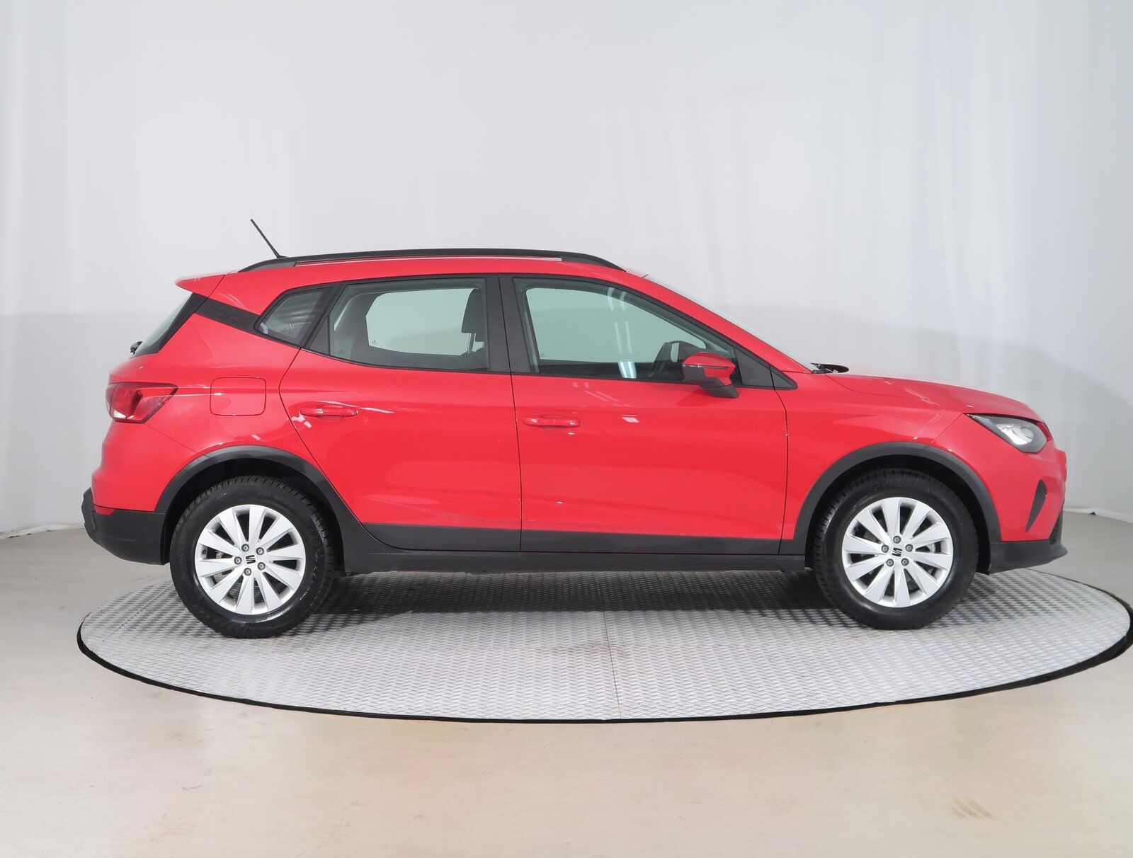Seat Arona, 1.0 TSI, Automatická klima - fotka 6