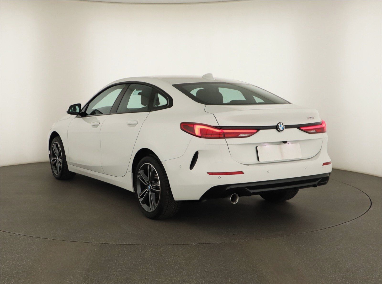 BMW Řada 2, 218i Gran Coupé, M Paket - fotka 4