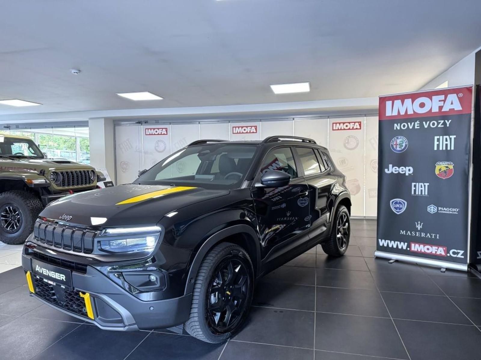 Jeep Avenger, 1.2 T e-hybrid AT 145k 4xe - fotka 3