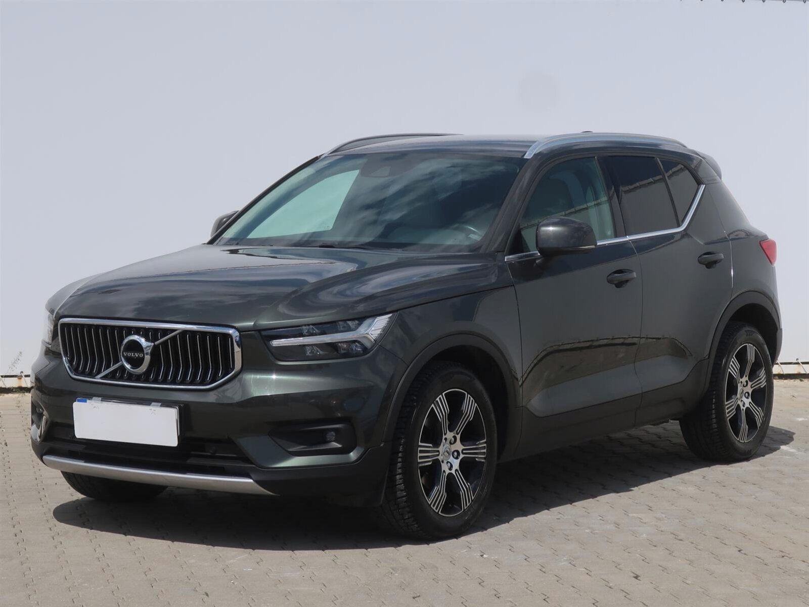 Volvo XC40, D3, Inscription, Automat, Kůže - fotka 2