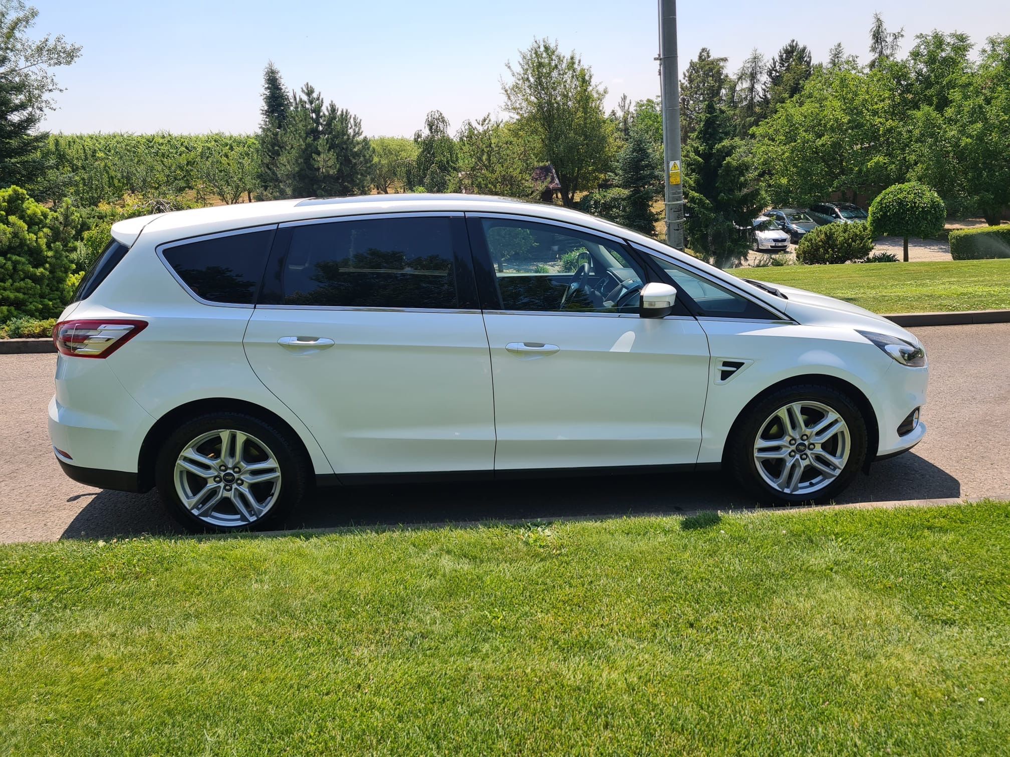 Ford S-MAX, 2.0 TDCi 110kw AUT. NAV. - fotka 6