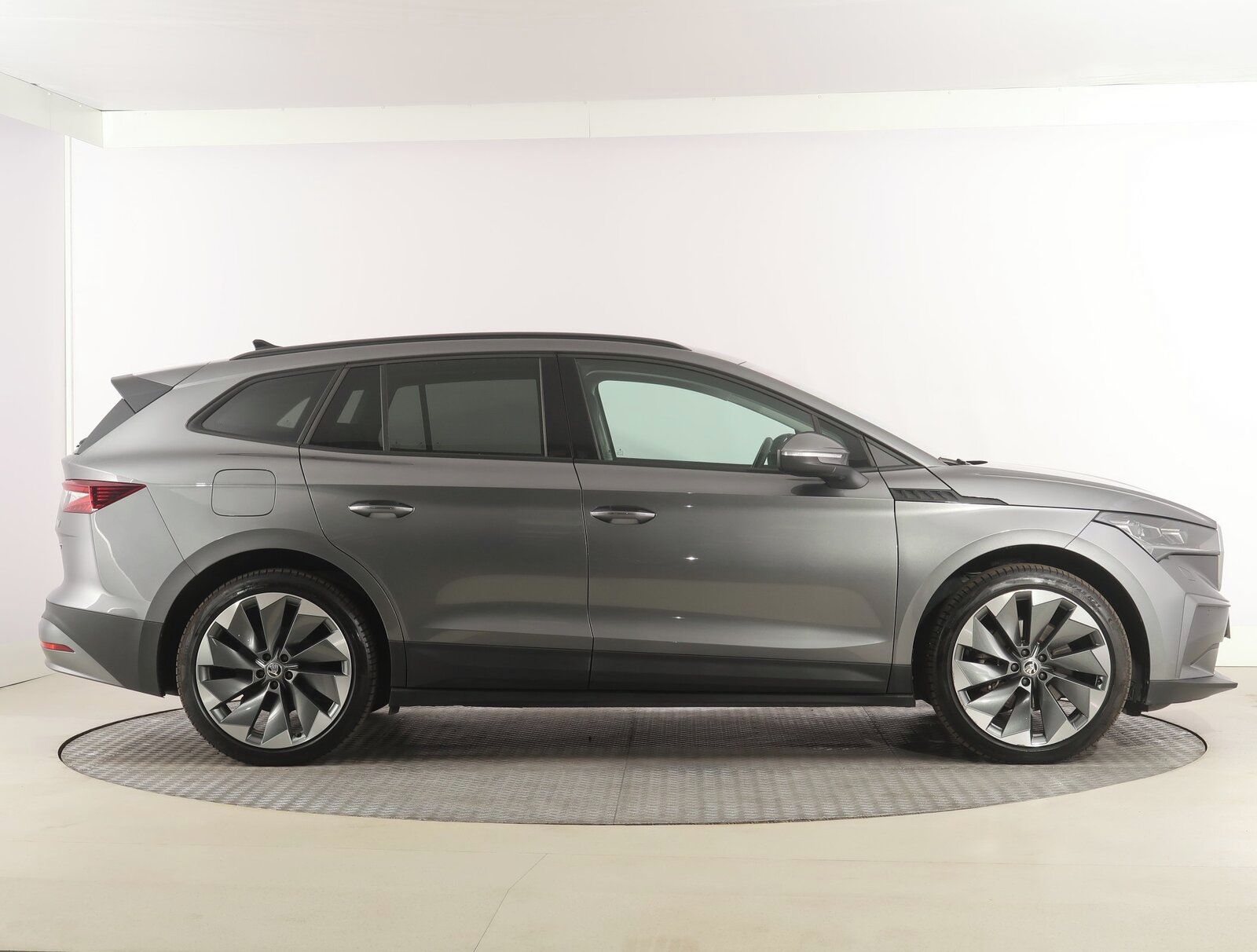 Škoda Enyaq, iV 60 (62 kWh), SoH 93% - fotka 6