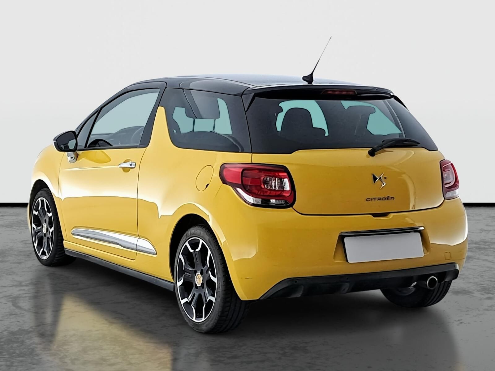 Citroën DS3, 1.2 VTi, Automat - fotka 4