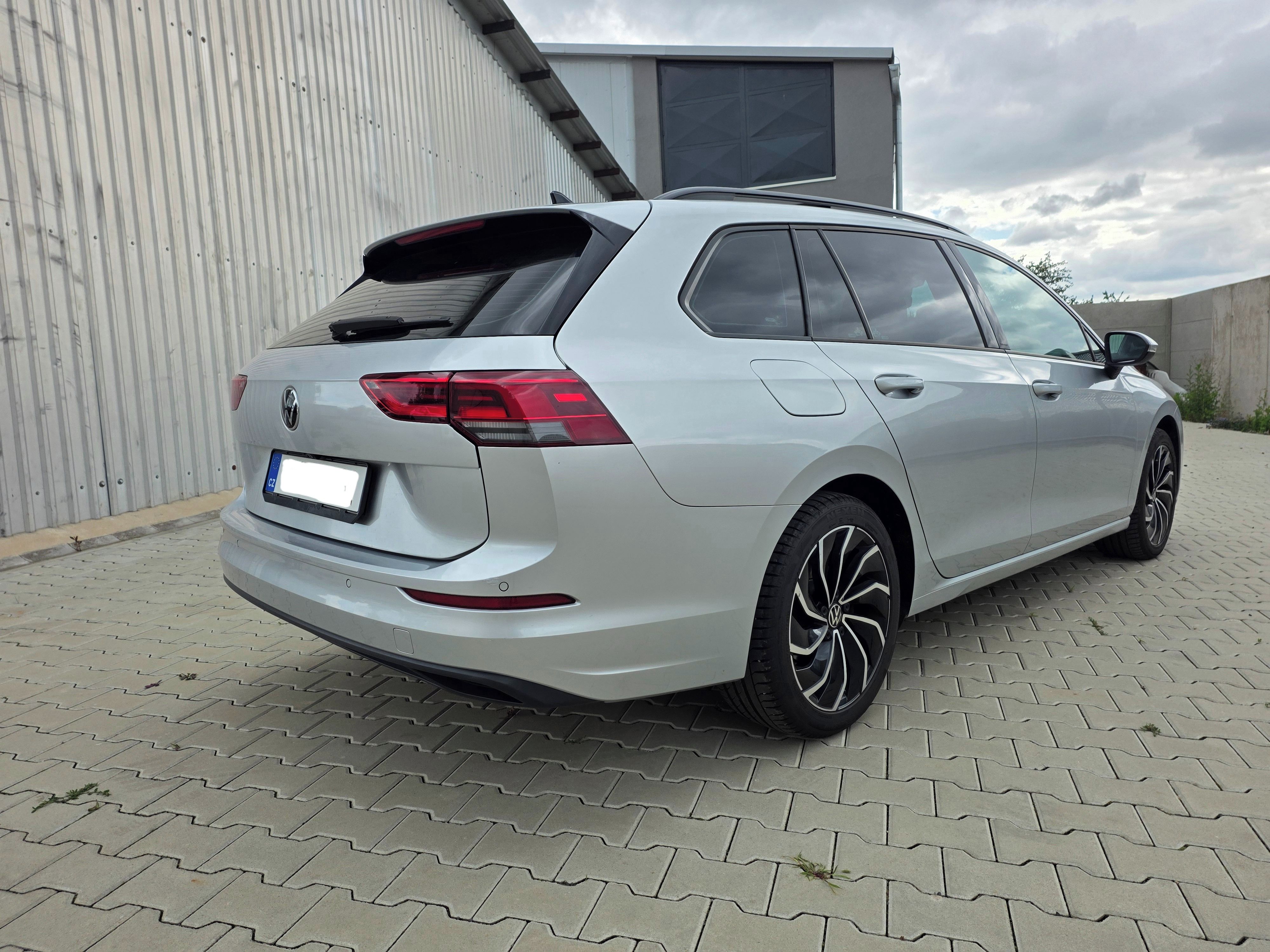 Volkswagen Golf, 2.0 TDI 110 kW 7DSG + TAŽNÉ - fotka 2