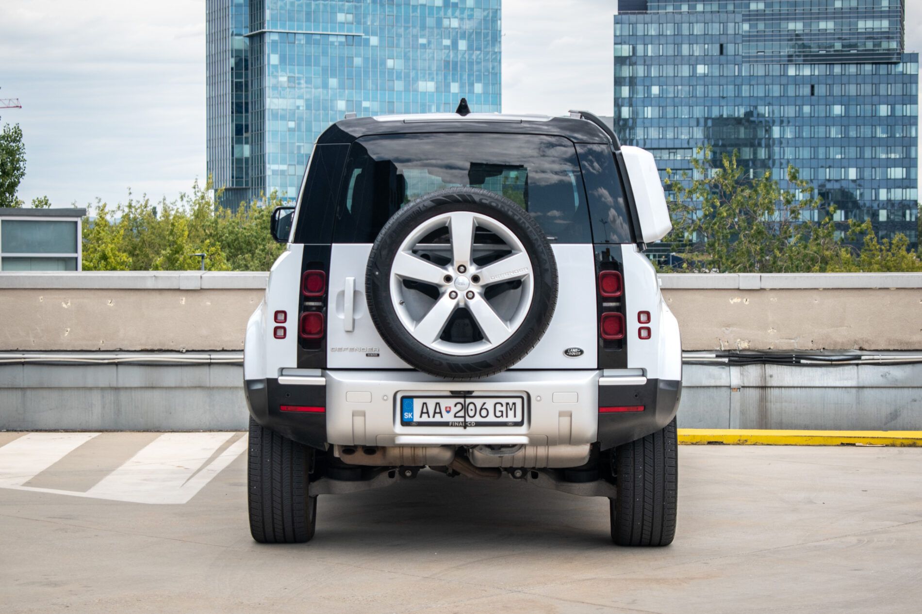 Land Rover Defender - fotka 6