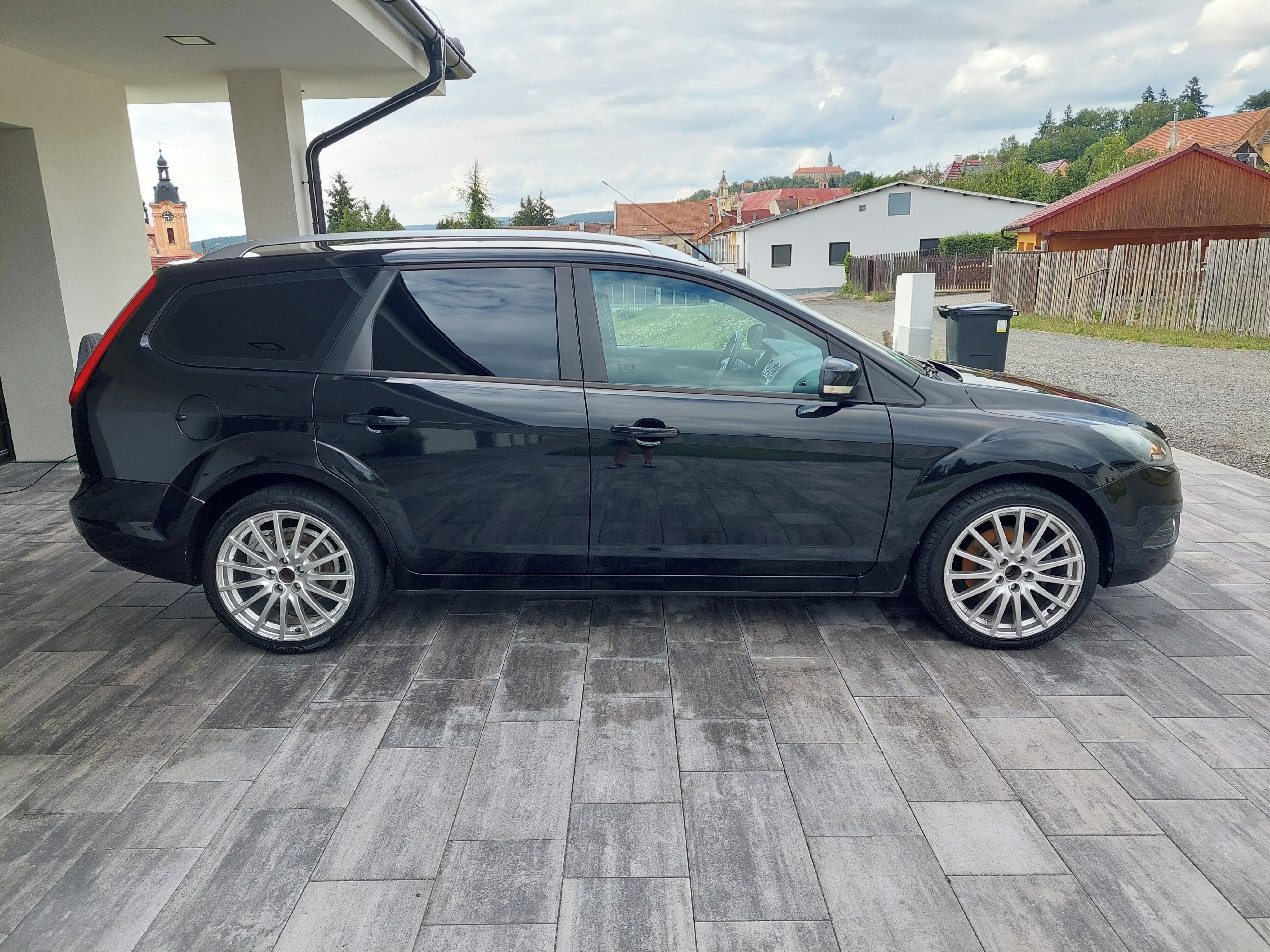 Ford Focus - fotka 4