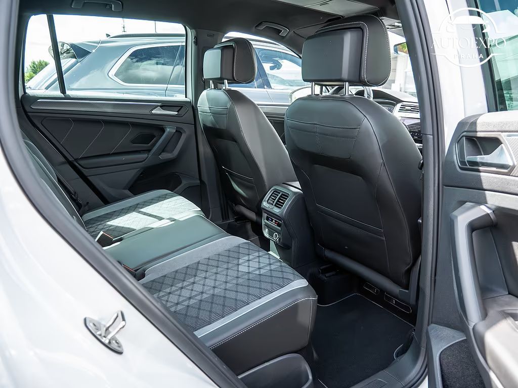 Volkswagen Tiguan, 1.5 TSI R-Line NAVI - fotka 5