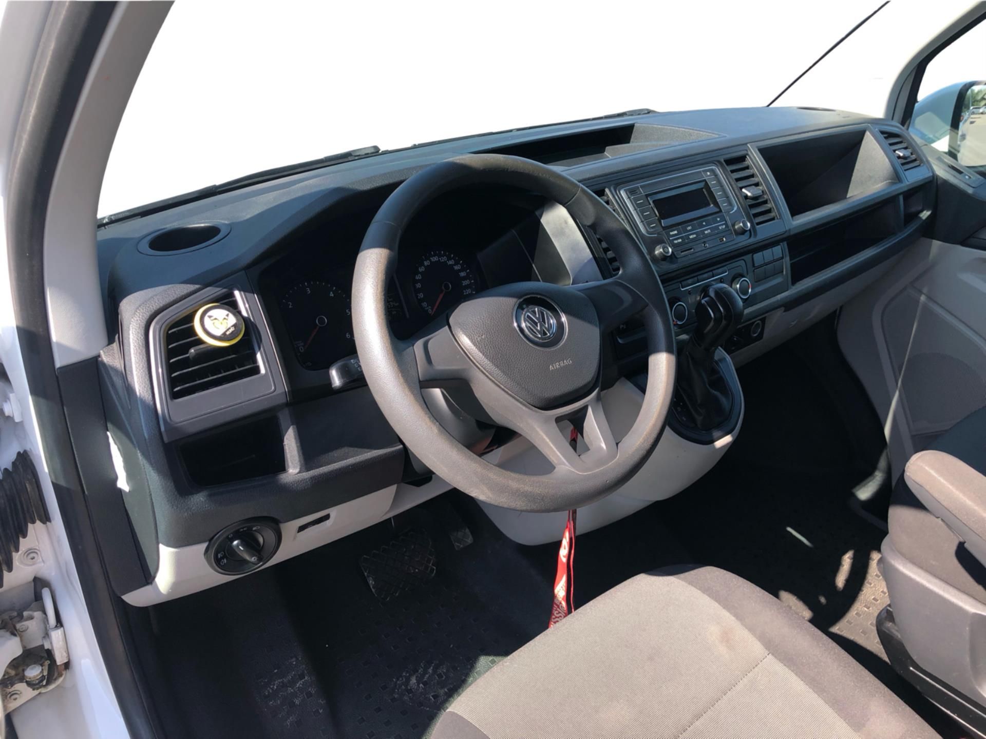 Volkswagen Transporter, 2,0 TDI DSG 8 míst - fotka 5