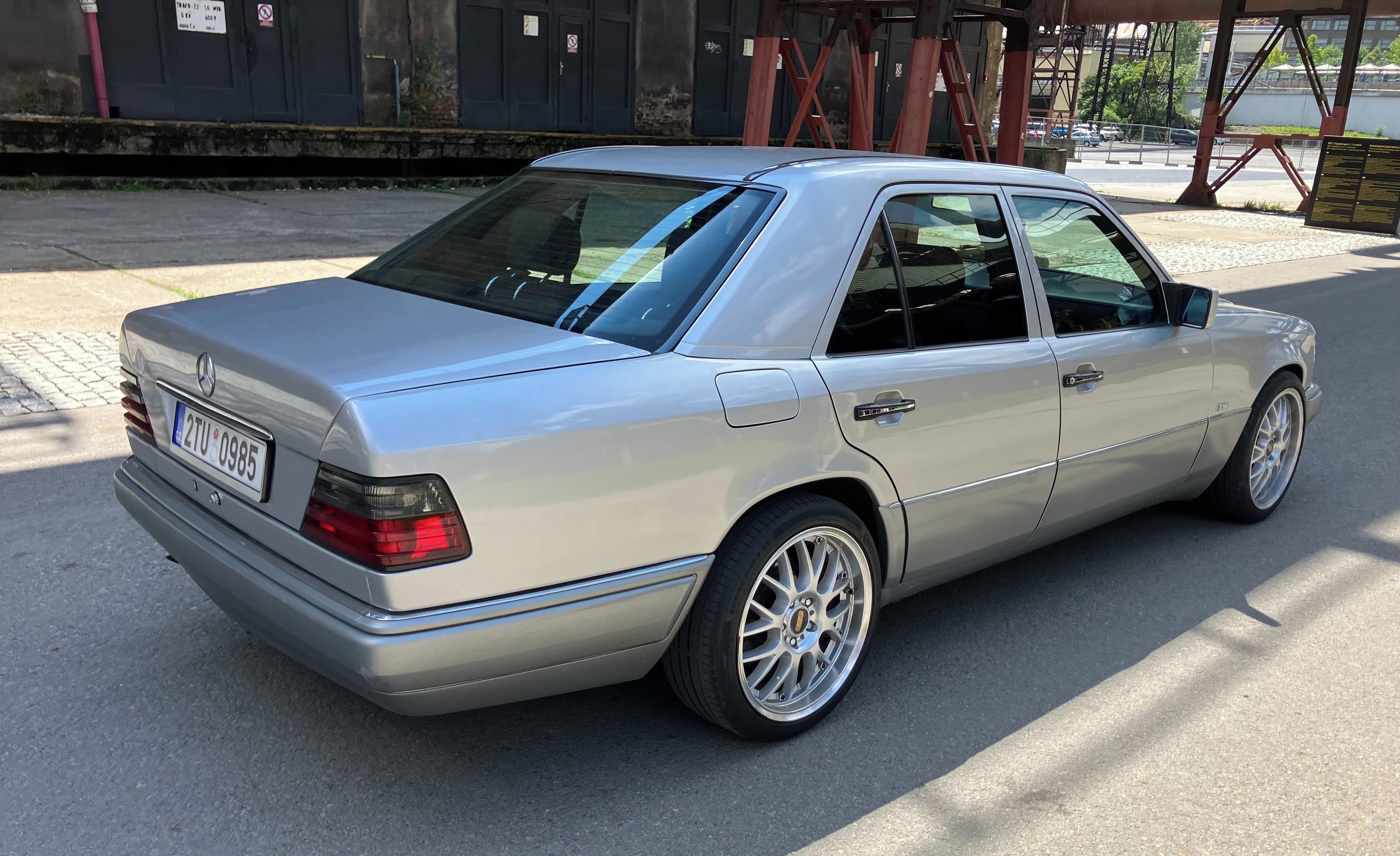 Mercedes-Benz 200, Mercedes Benz W124 E200 - fotka 5