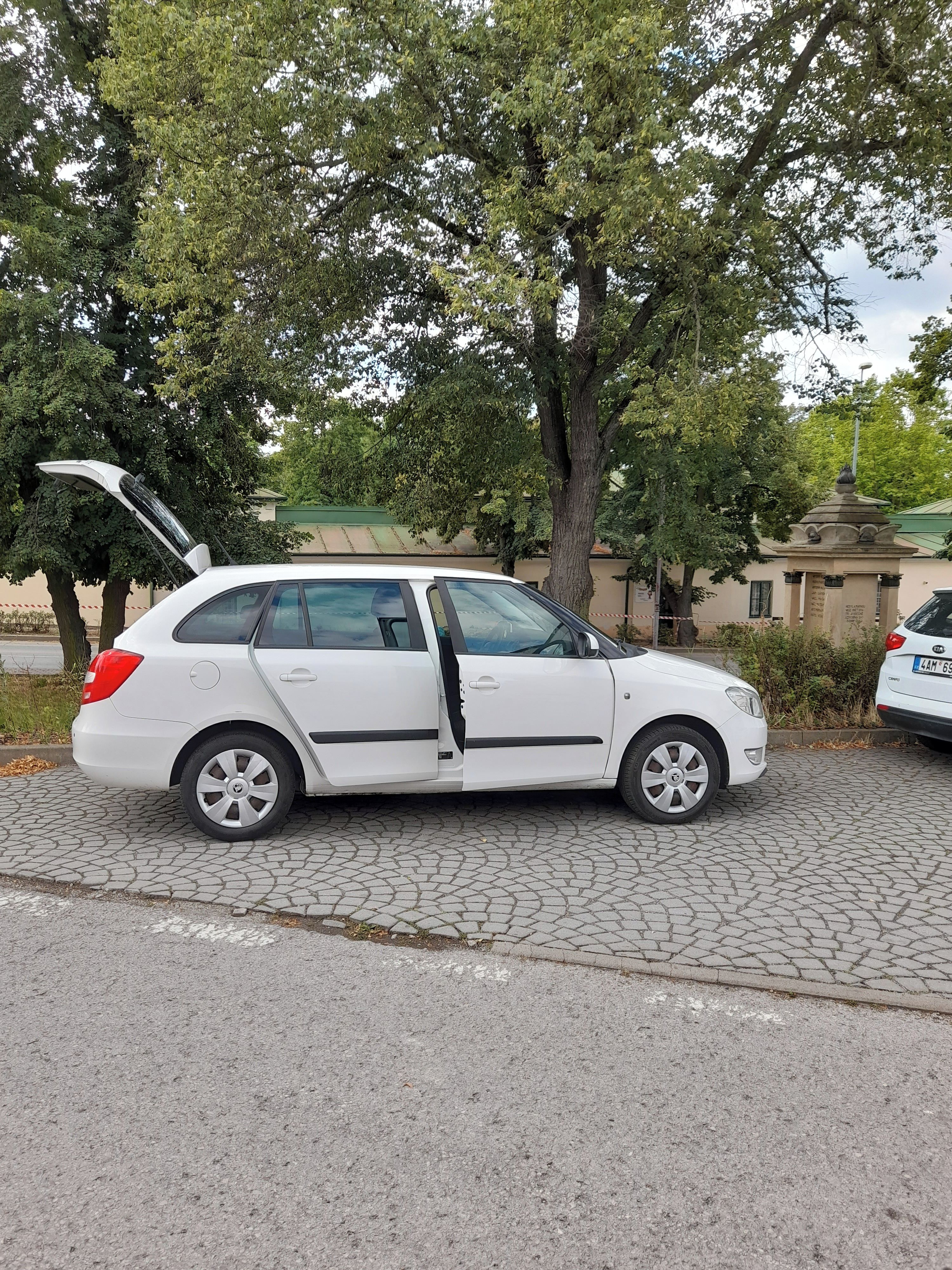 Škoda Fabia, 1.6.d.55kw - fotka 5