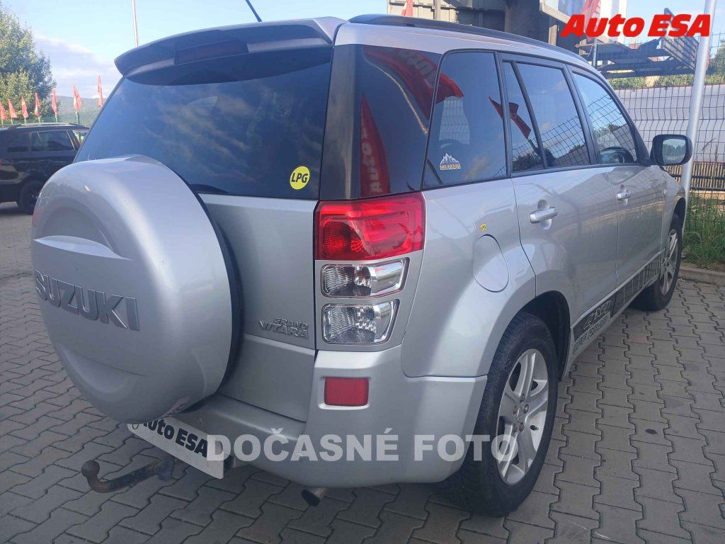 Suzuki Grand Vitara, 2.0i - fotka 2
