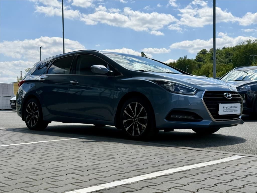 Hyundai i40, 1,7 CRDi  WG Success Navi - fotka 4