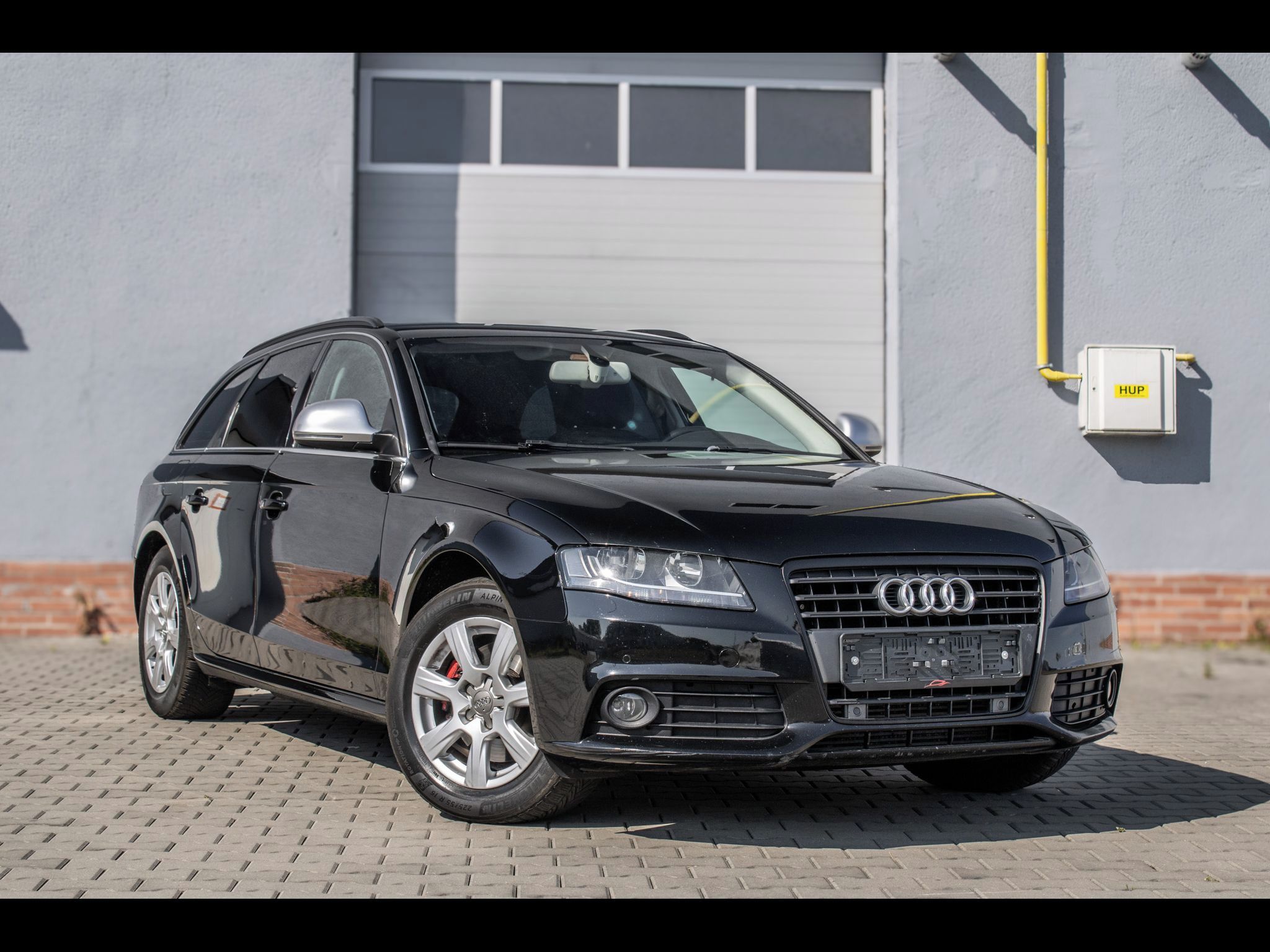 Audi A4, 2009 105kW - fotka 3