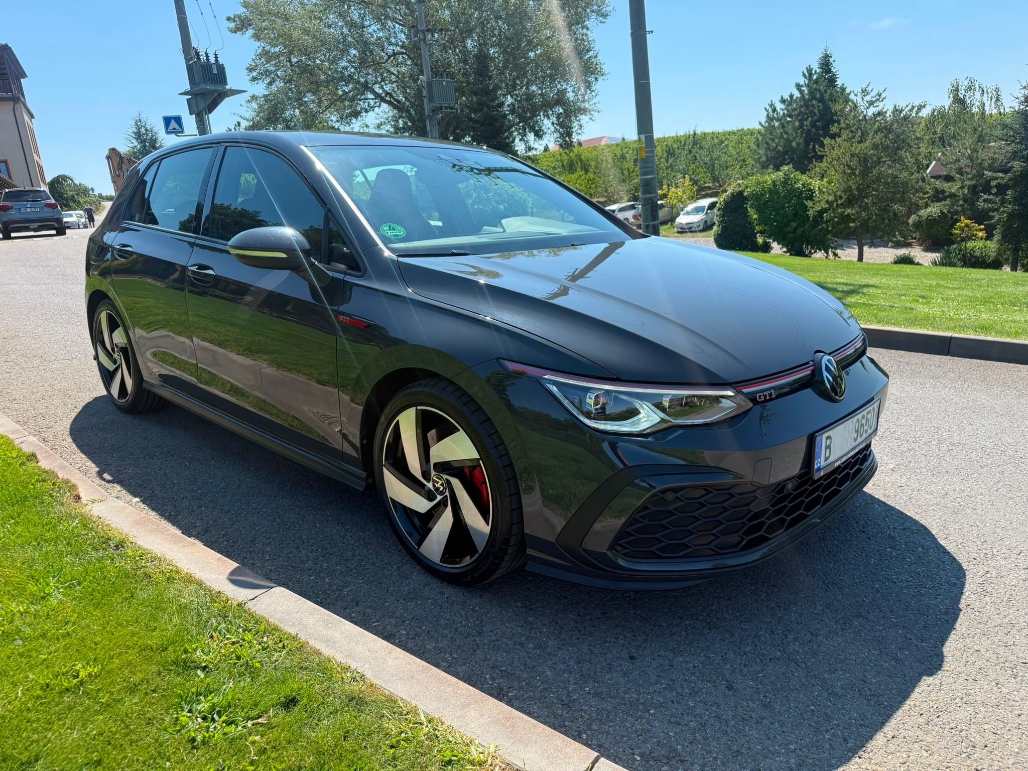Volkswagen Golf, 2.0 GTI DSG TOP 180KW - fotka 2
