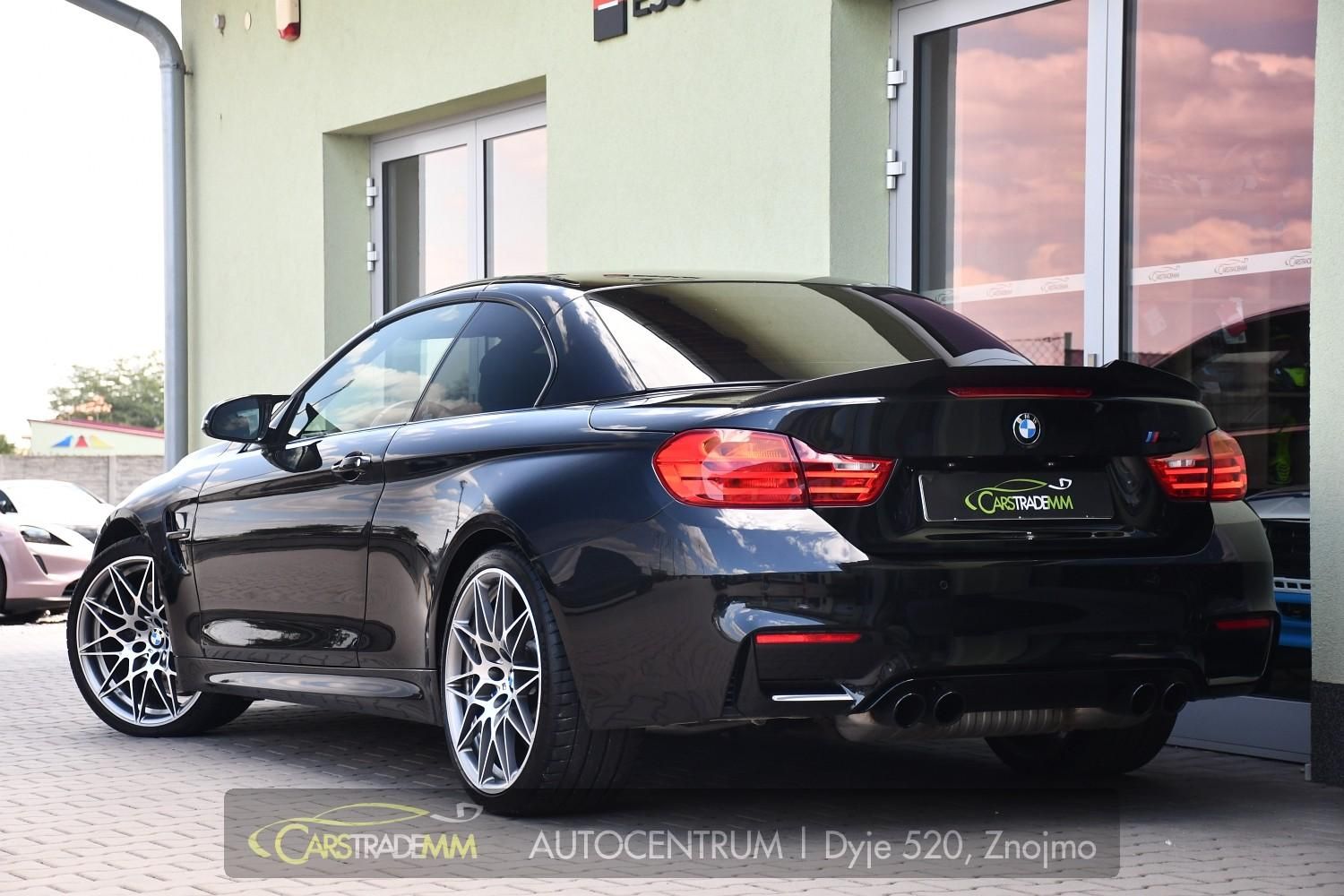 BMW M4, HUD - fotka 6