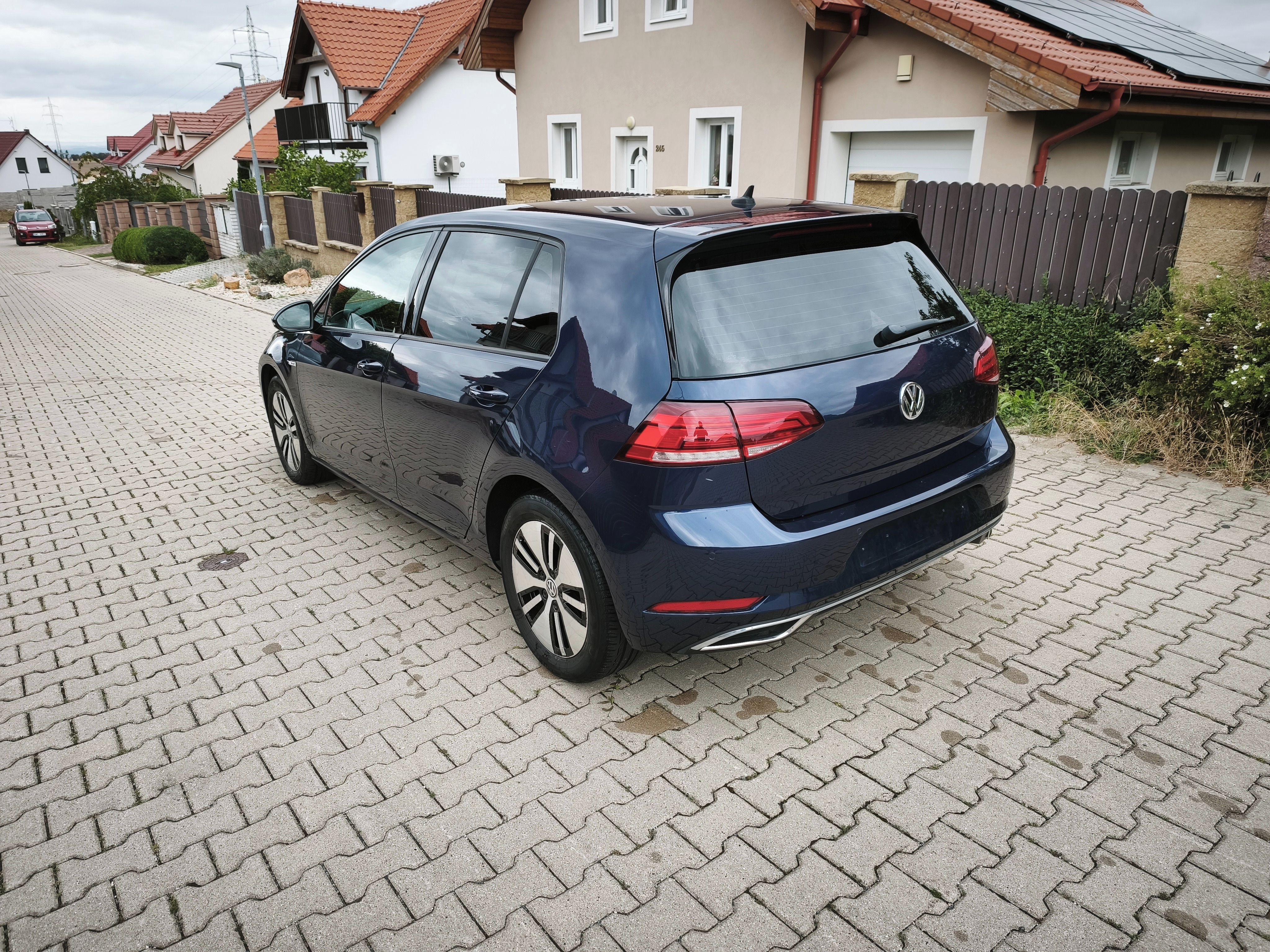 Volkswagen e-Golf, Digikok*TČ*výhřev*Kessy*SoH93% - fotka 3
