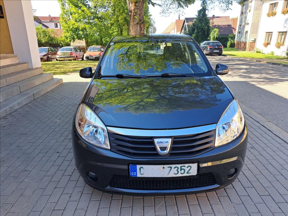 Dacia Sandero, 1,2 16V klima - fotka 2