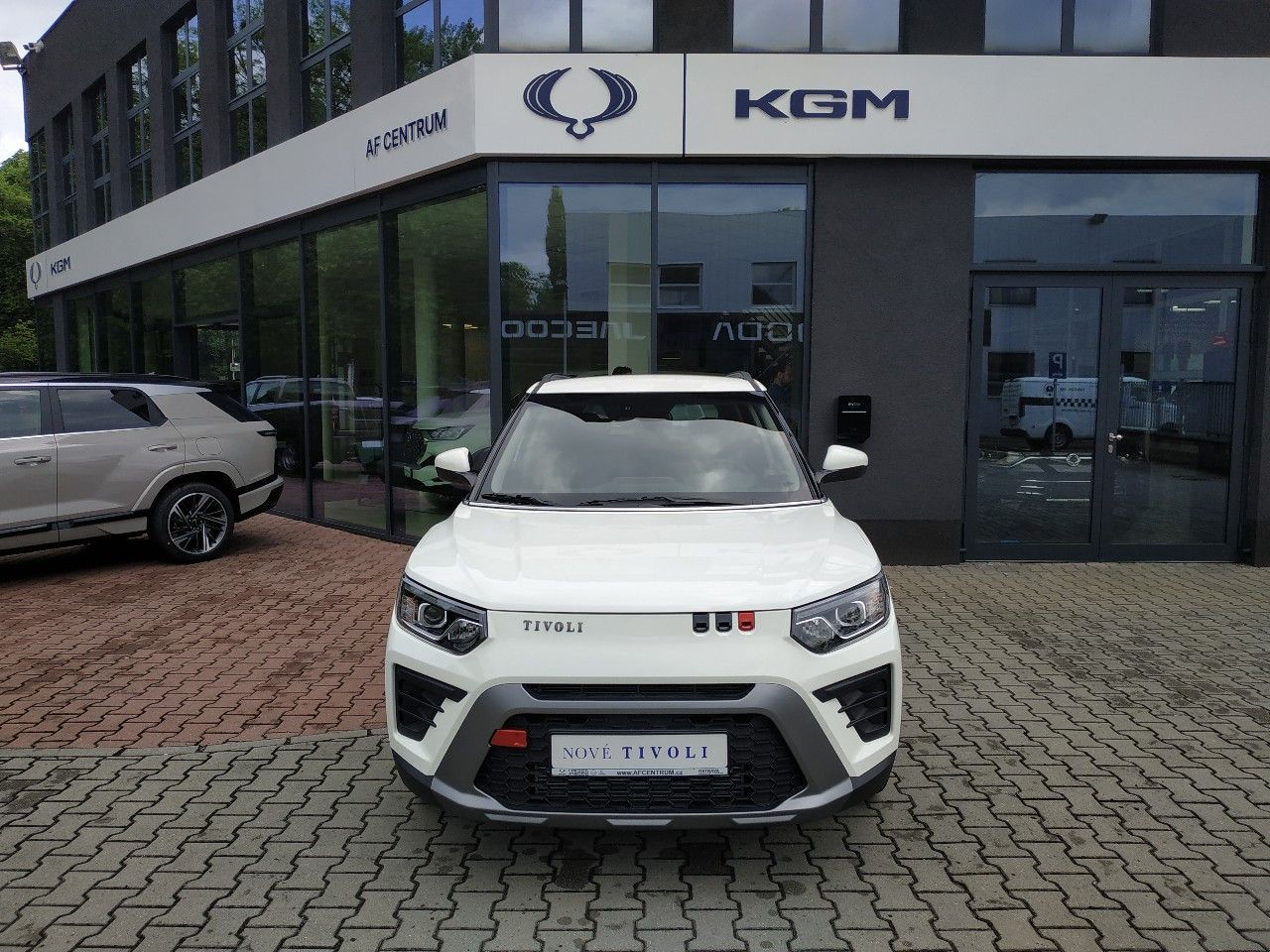 KGM Tivoli, 1.5T Style 2WD,AT SKLADEM - fotka 2