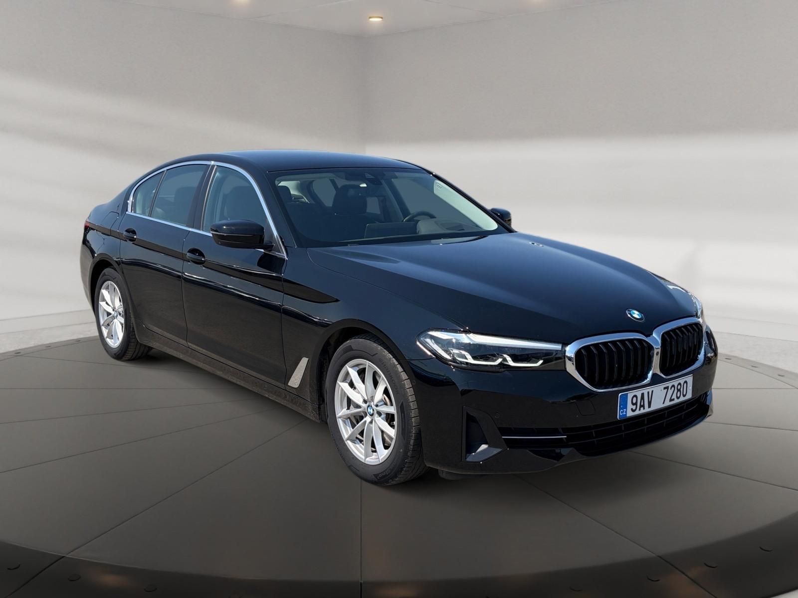 BMW Řada 5, xDRIVE 530d 210kW 4x4 CZ DPH - fotka 3